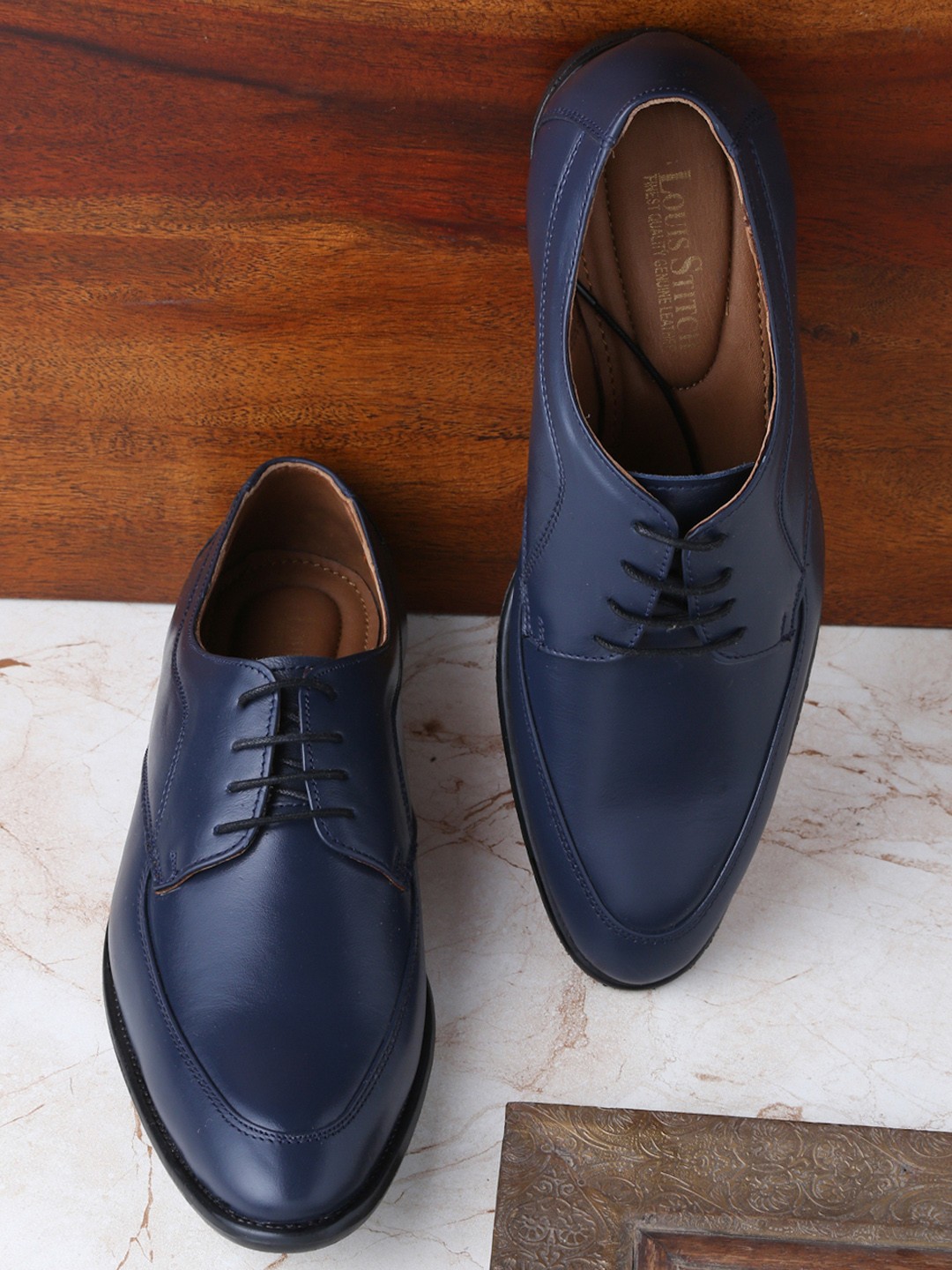 

LOUIS STITCH Men Navy Blue Solid Leather Handcrafted Formal Derbys