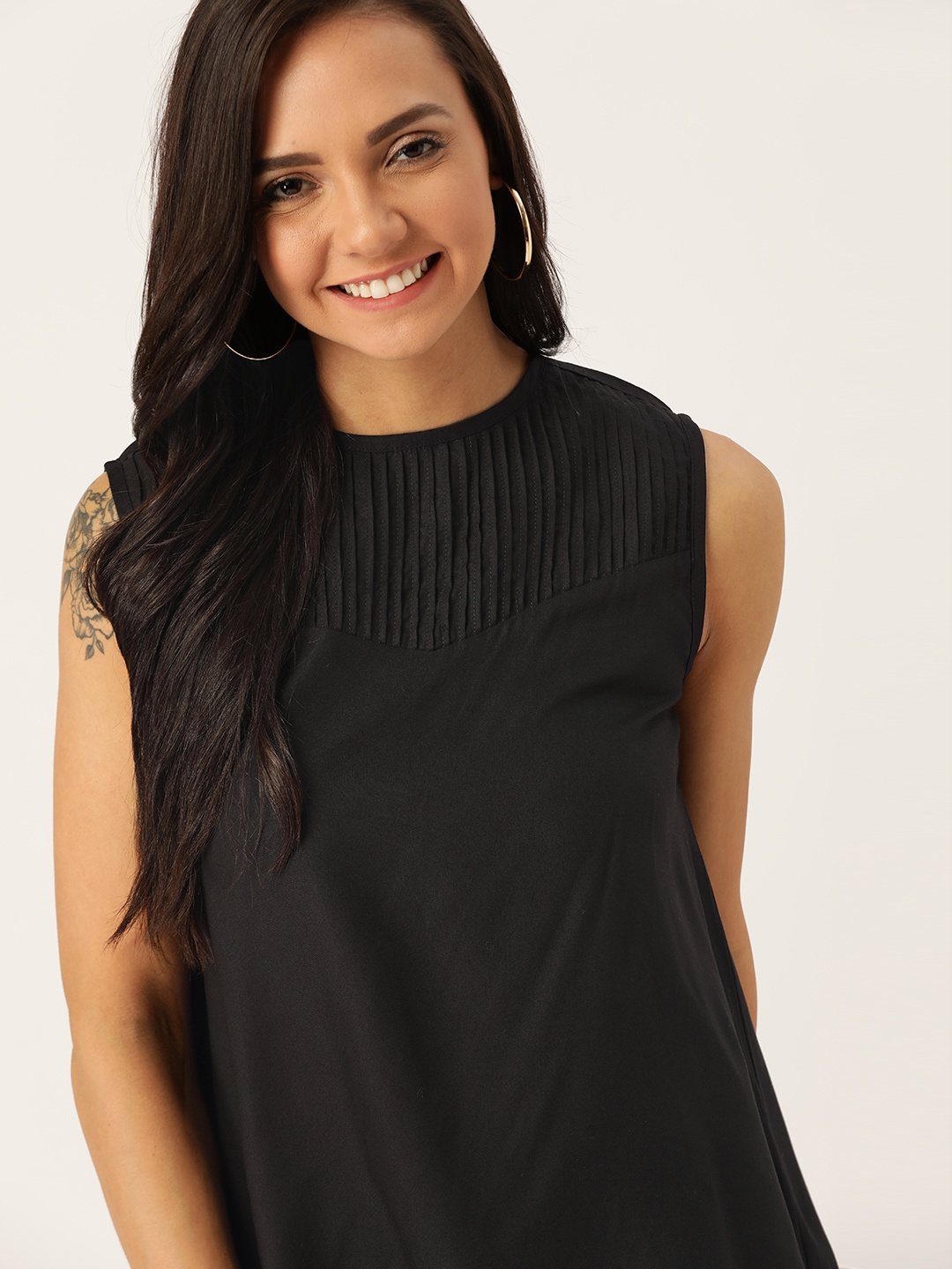 

DressBerry Sustainable ECOVERO Women Black Solid Top