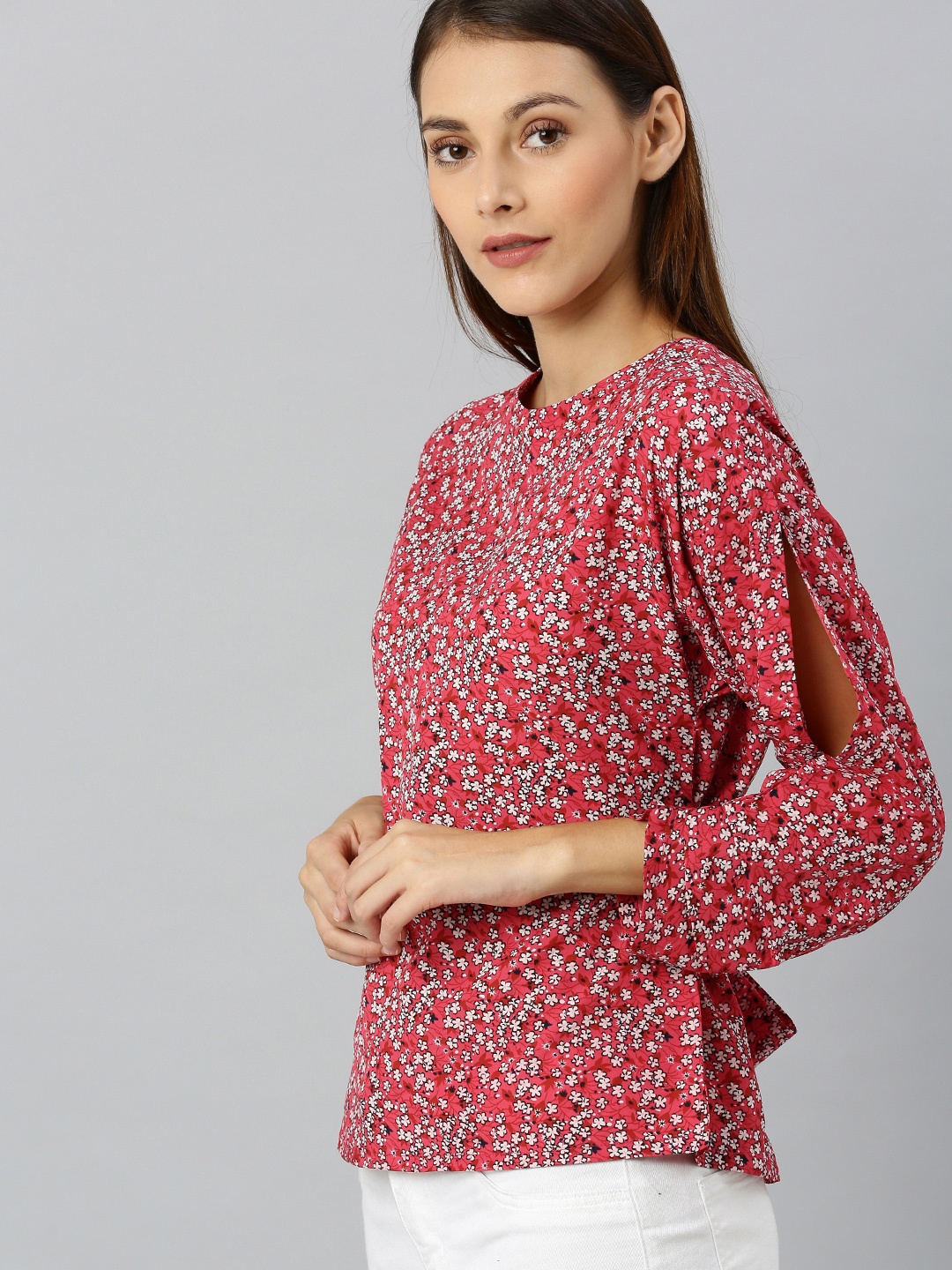 

RARE Women Red & White Floral Ditsy Printed Cinched Waist Top