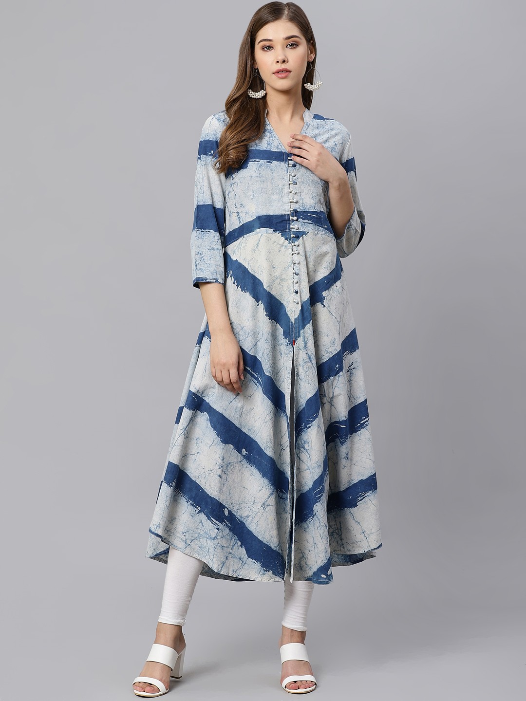 

Kifahari Women Blue Dyed A-Line Kurta