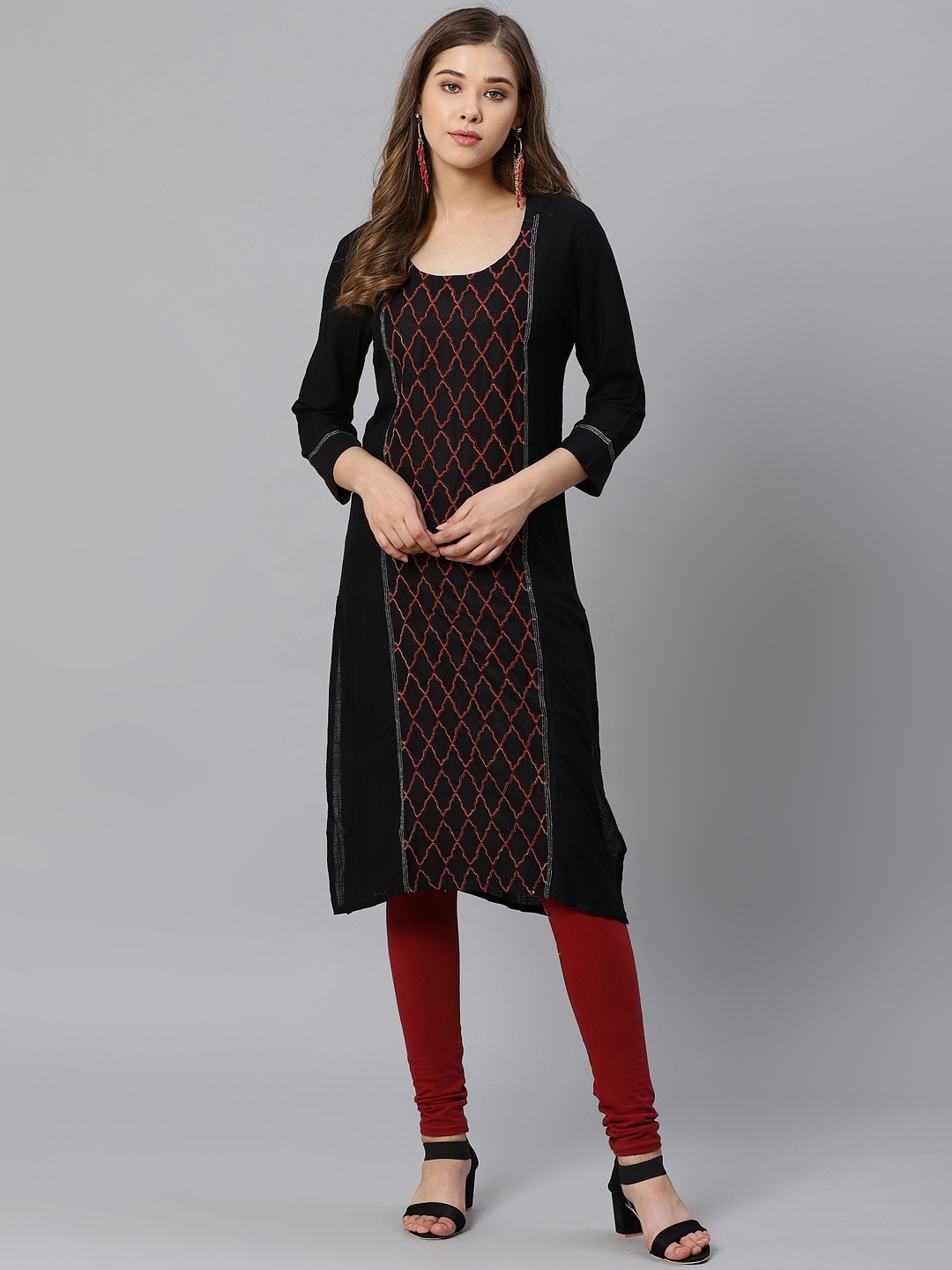 

Kifahari Women Black & Maroon Embroidered Slim Fit Straight Kurta