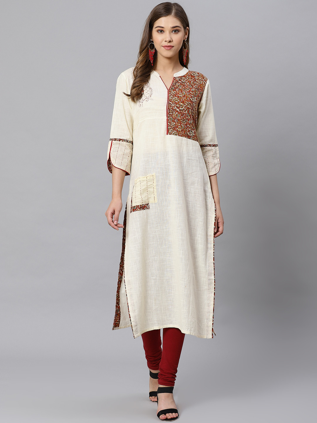 

Kifahari Women Off-White & Maroon Slim Fit Yoke Print Straight Kurta