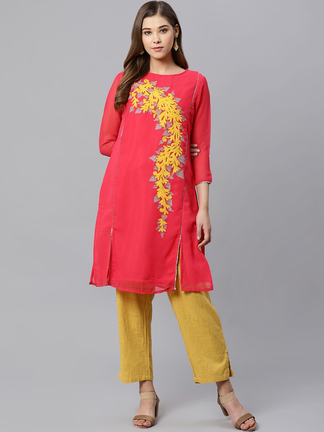 

Kifahari Women Pink Embroidered Straight Kurta