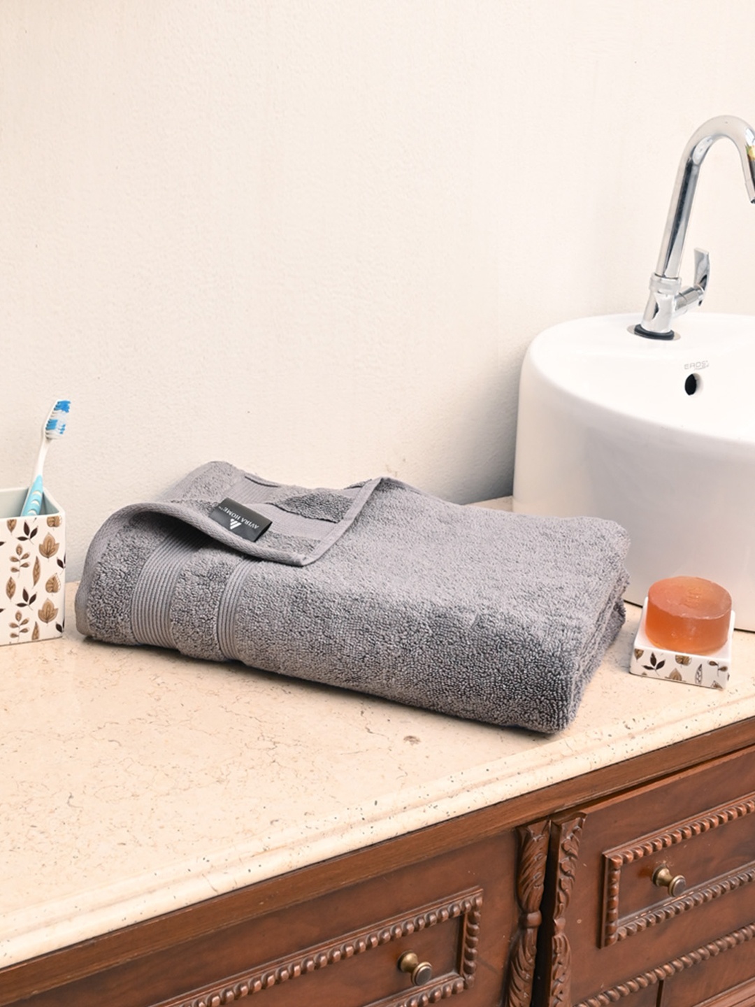

Avira Home Unisex Charcoal Grey Solid Double Corded Zero Twist 550GSM Bath Towel