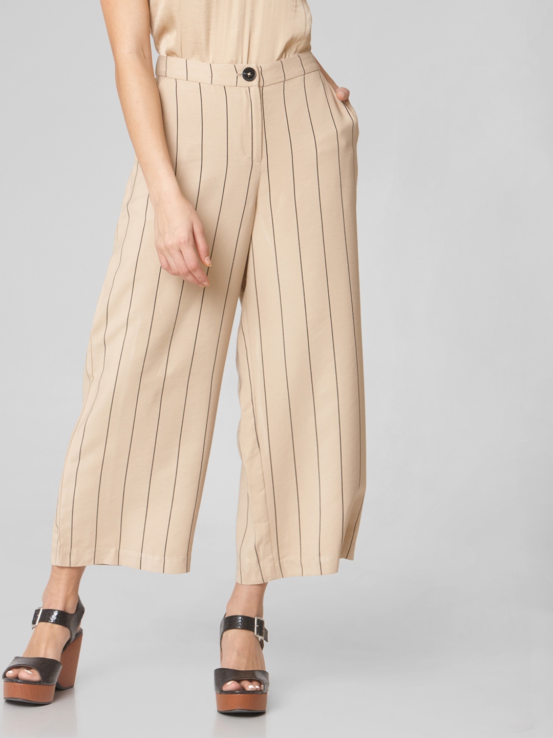 

Vero Moda Women Beige & Black Regular Fit Striped Parallel Trousers