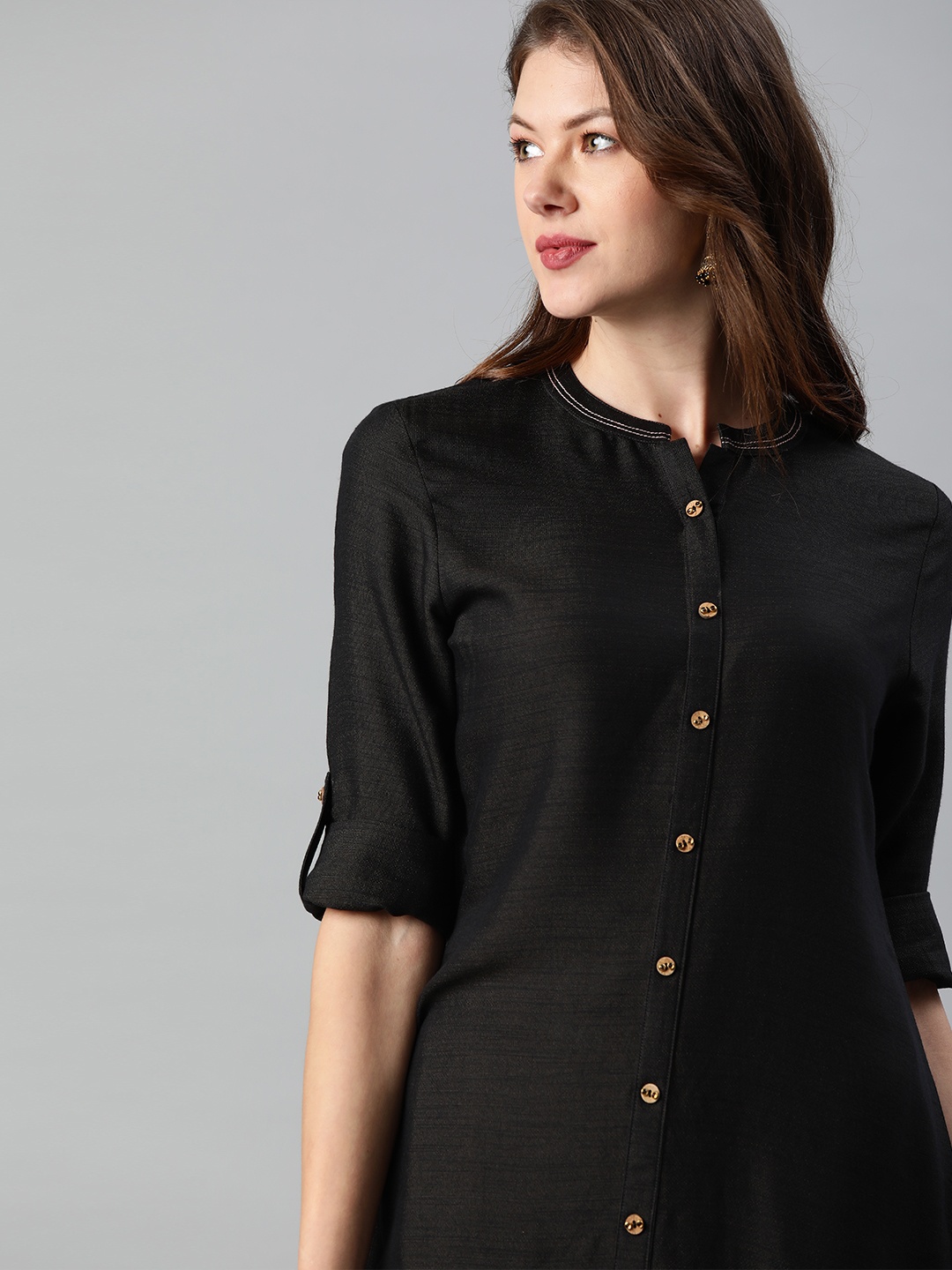 

Anouk Women Black Solid Straight Kurta