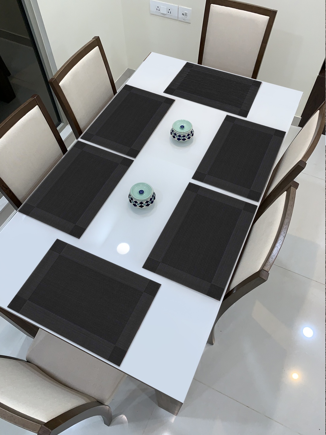 

HOKIPO Set of 6 Black Solid Table Placemats