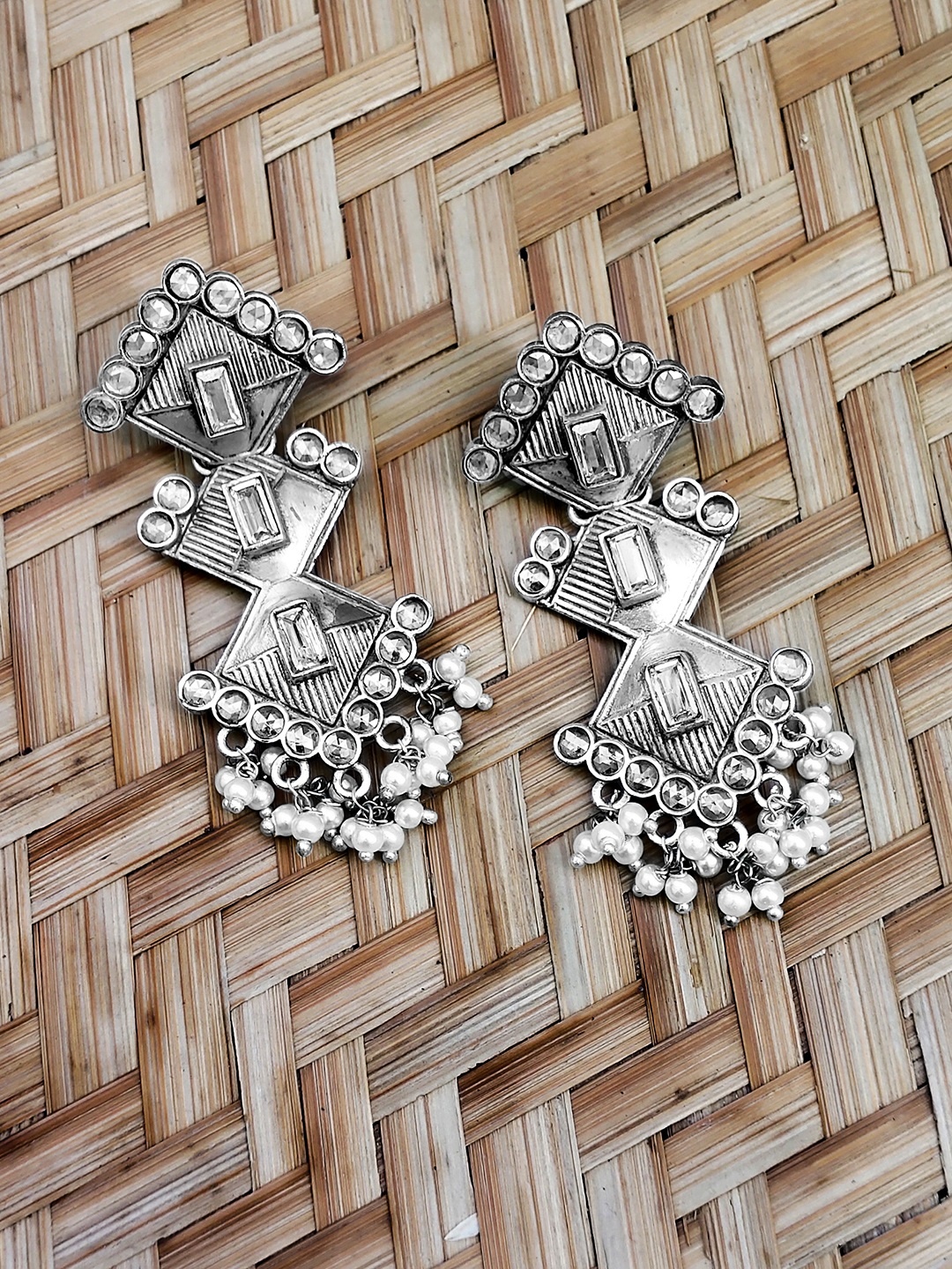 

Peora Silver-Plated Oxidised Geometric Drop Earrings