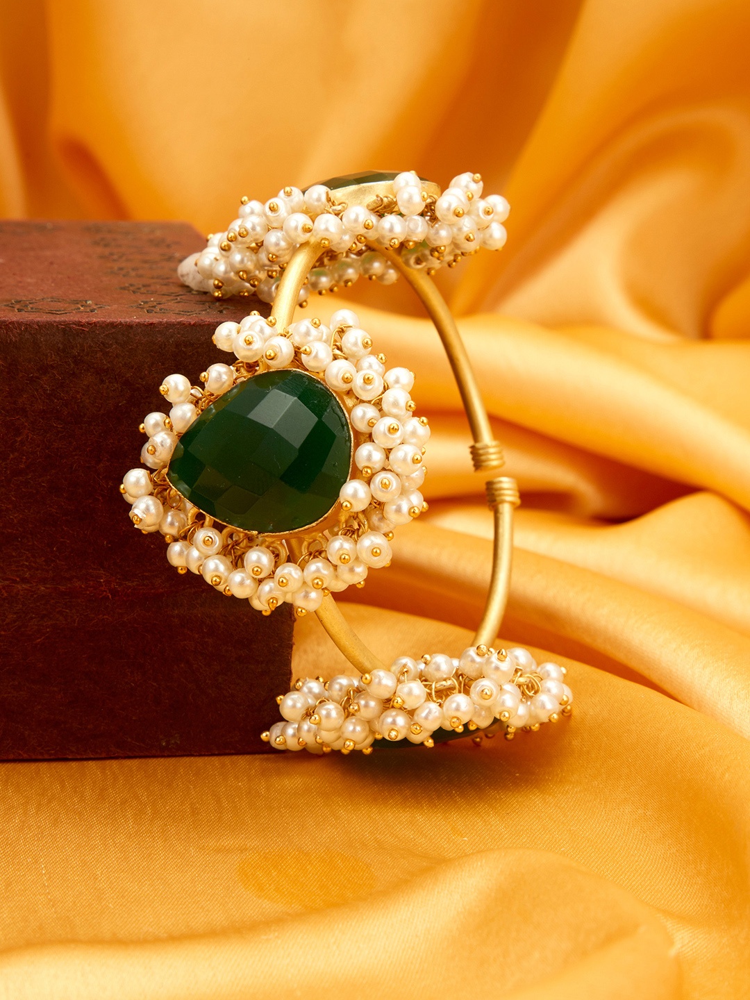

Peora Green & Gold-Toned Bangle-Style Bracelet