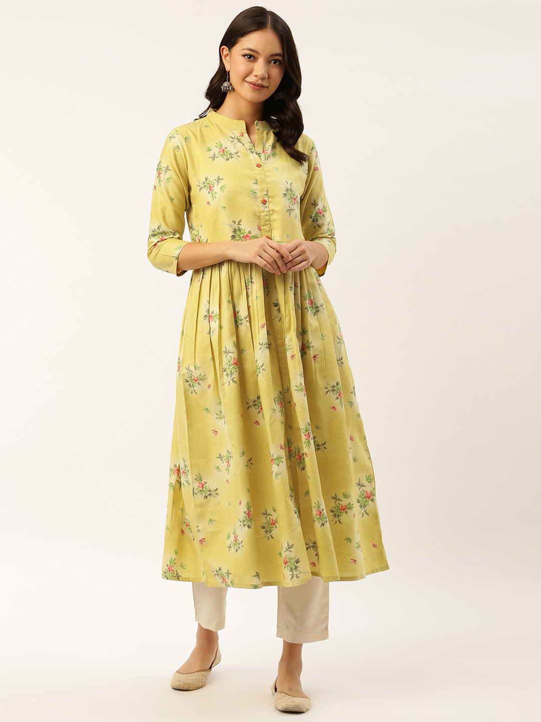 

shiloh Women Green & Off-White Floral Print Kurta with Trousers