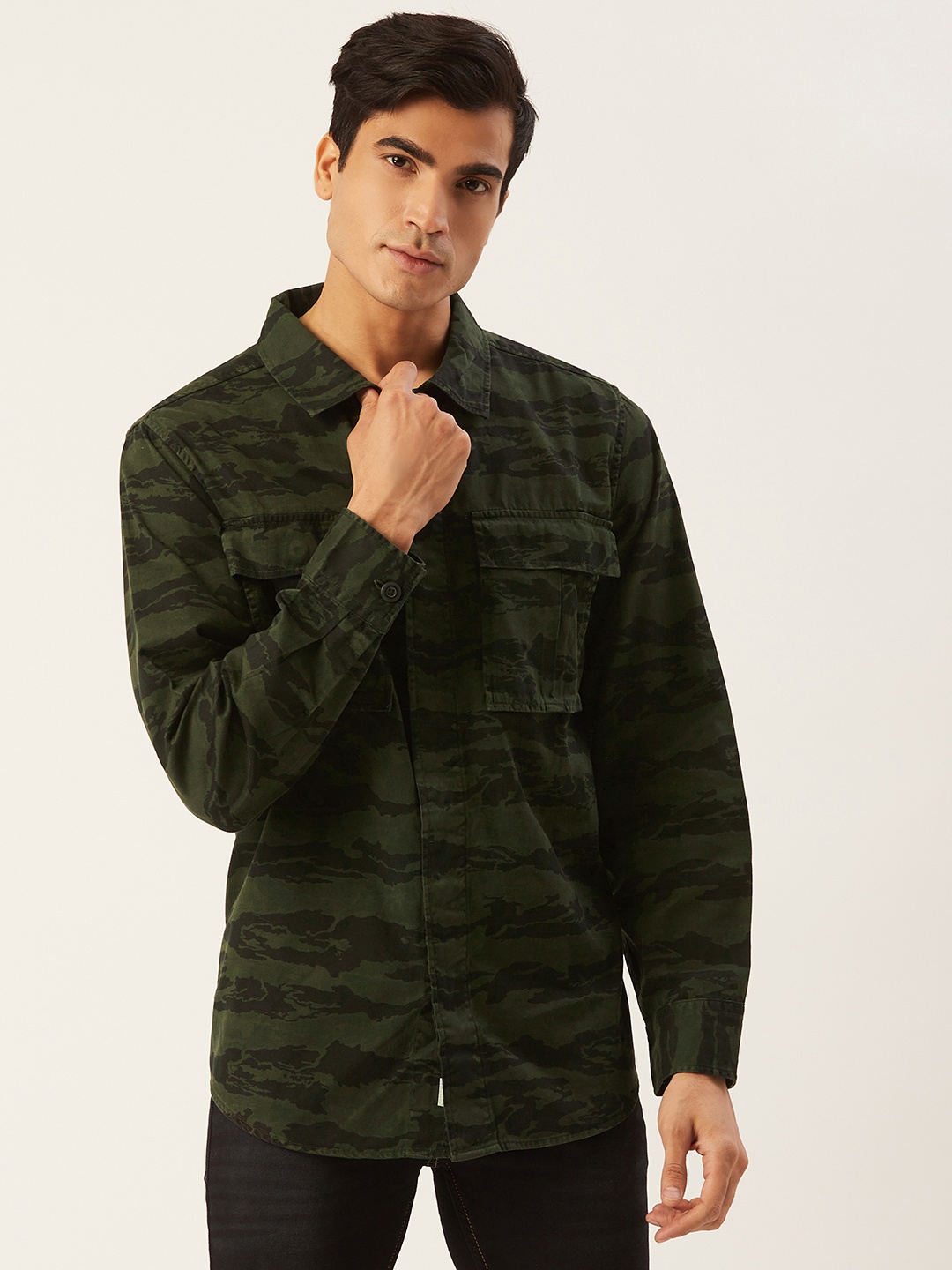 

AMERICAN EAGLE OUTFITTERS Men Olive Green Camouflage Print Casual Shirt