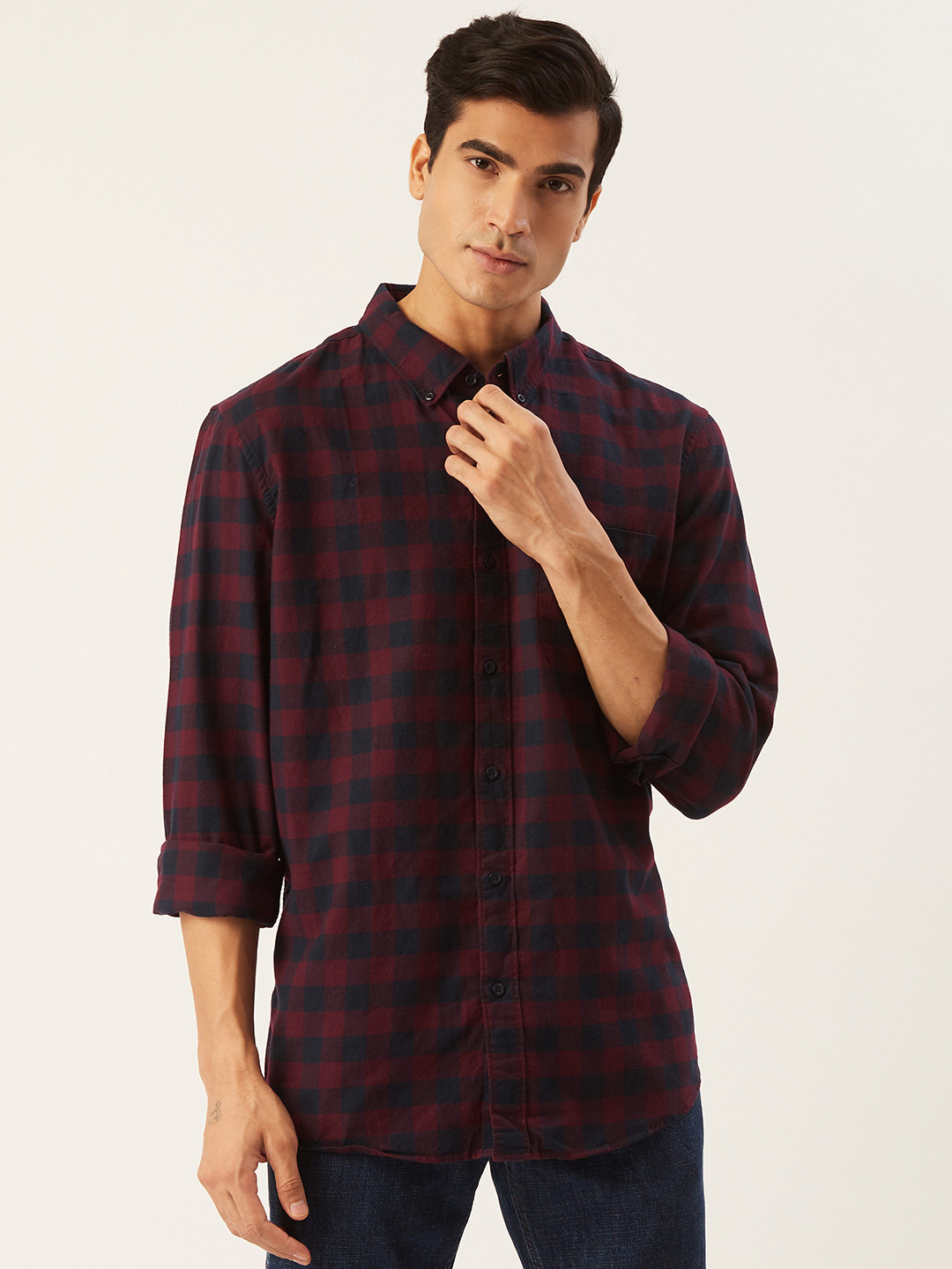 

AMERICAN EAGLE OUTFITTERS Men Maroon & Navy Checked Casual Shirt