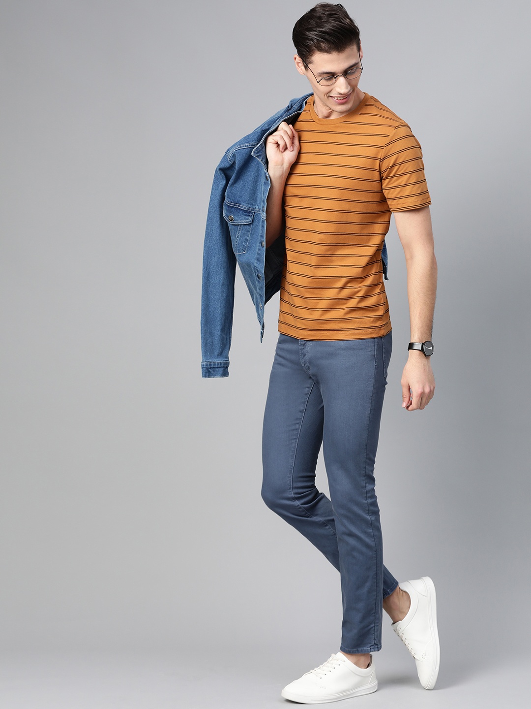 

Mast & Harbour Men Mustard Brown & Black Striped Round Neck T-shirt