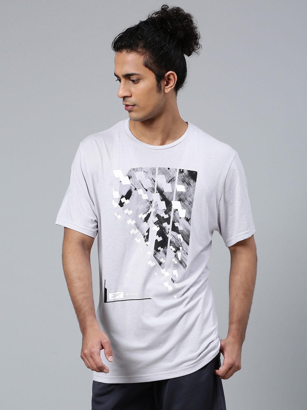 

Reebok Men Grey Melange & Black Printed Activchill+Cotton Training T-Shirt