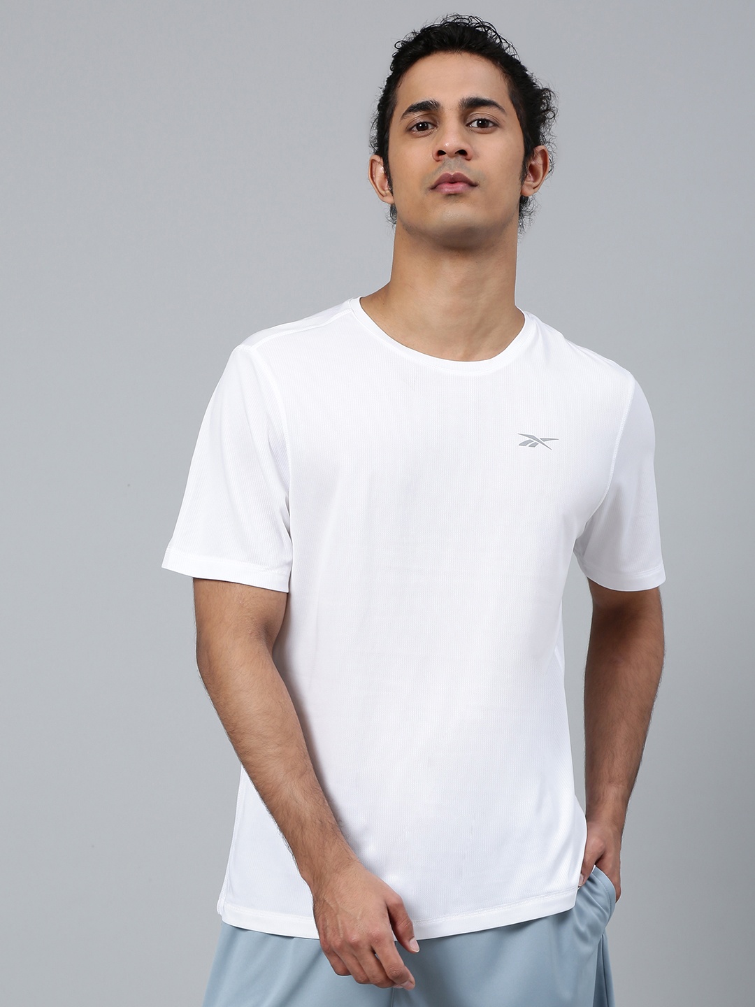 Reebok Men White Solid Running Essentials Short Sleeve T-Shirt
