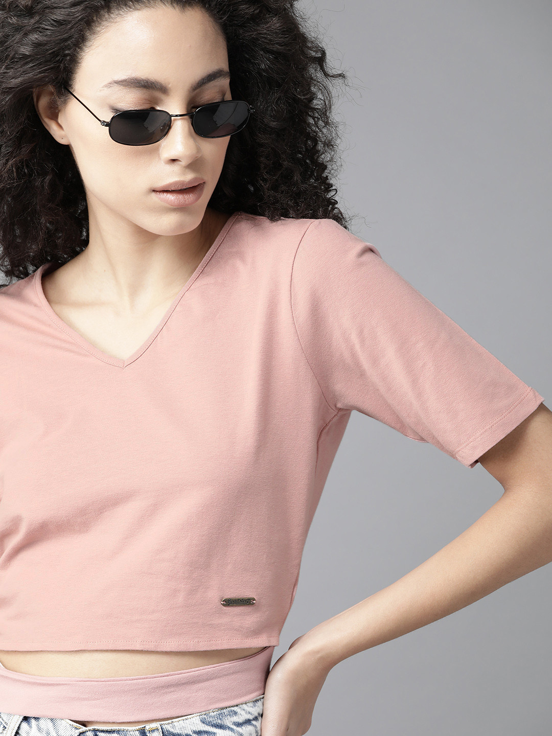 

Roadster Women Dusty Pink Solid Crop Top