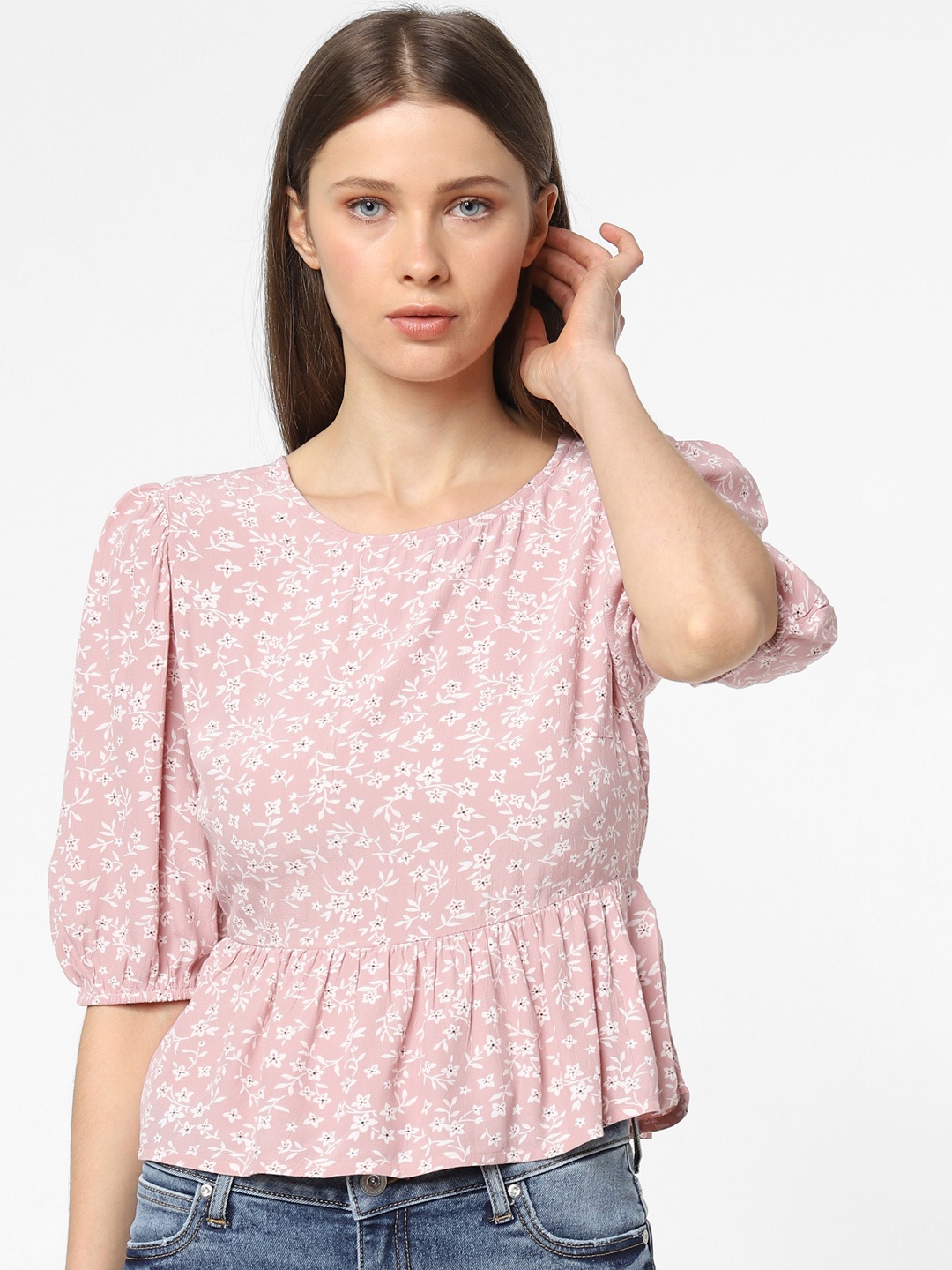 

ONLY Women Pink & White Floral Printed Styled Back Top with Gathered Detail