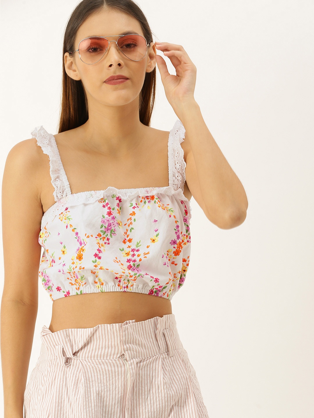 

FOREVER 21 Women White & Red Printed Blouson Crop Top