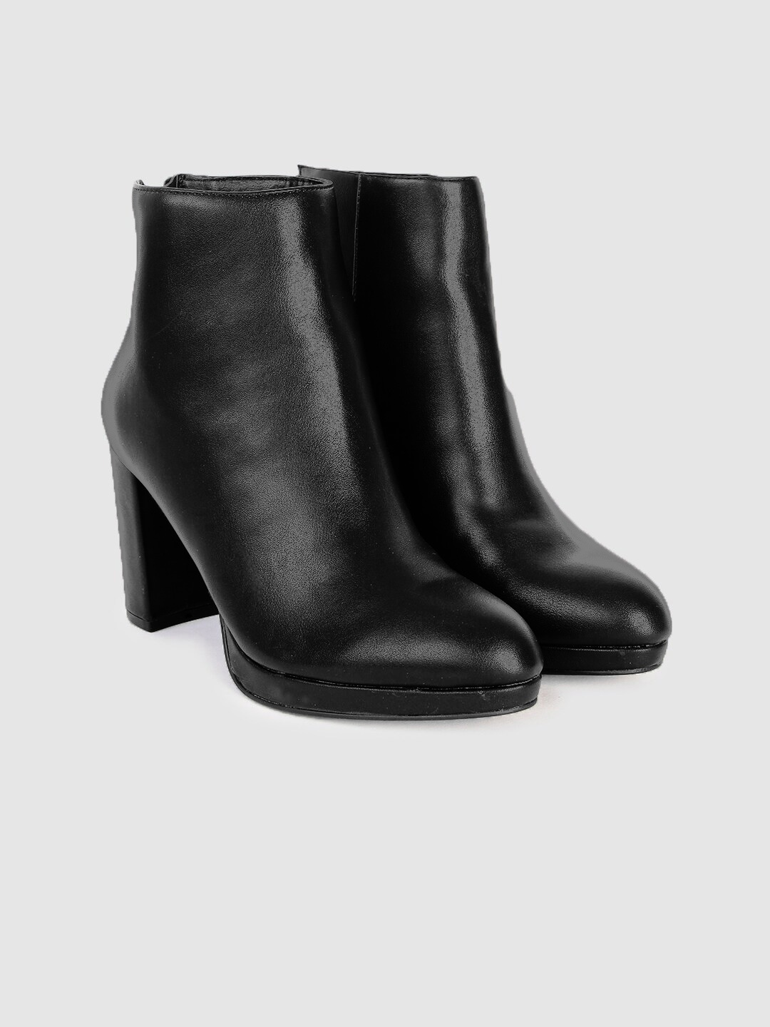 

FOREVER 21 Women Black Solid Heeled Boots