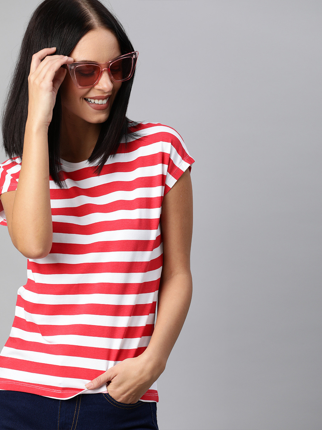 

Mast & Harbour Women White & Red Striped Round Neck T-shirt