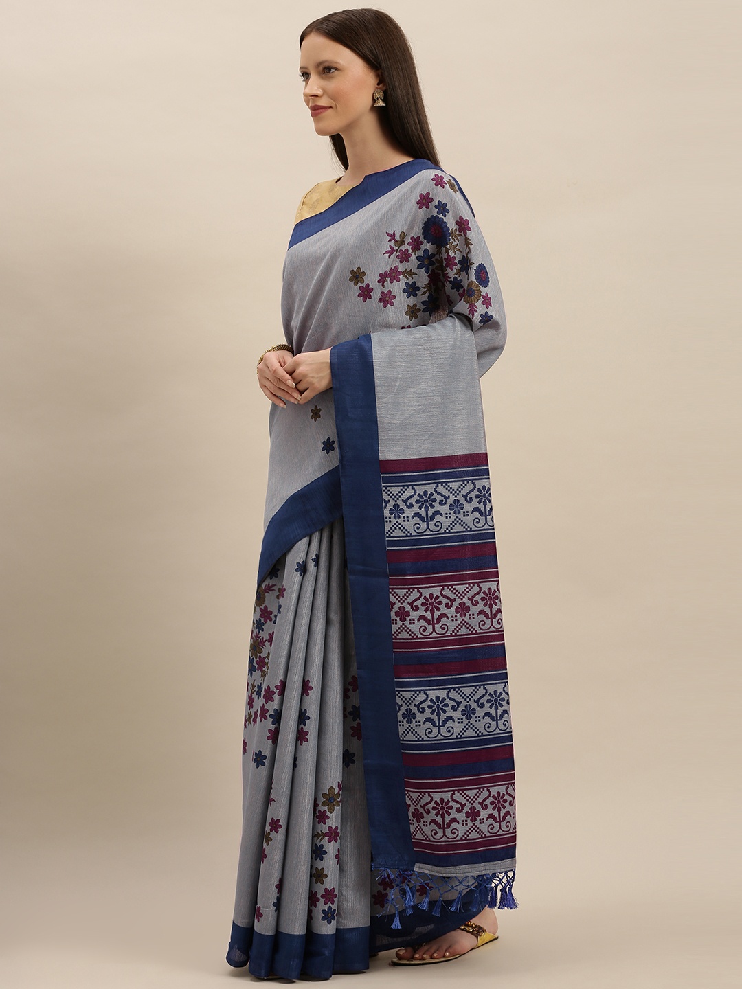 

VASTRANAND Grey & Pink Silk Blend Printed Ikat Saree