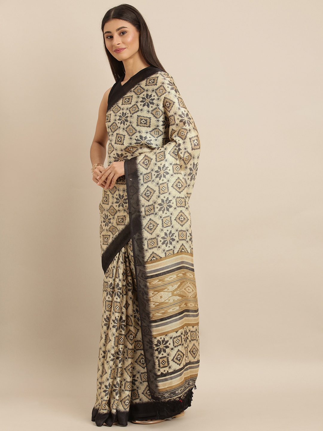 

VASTRANAND Black & Beige Jute Silk Printed Patola Saree