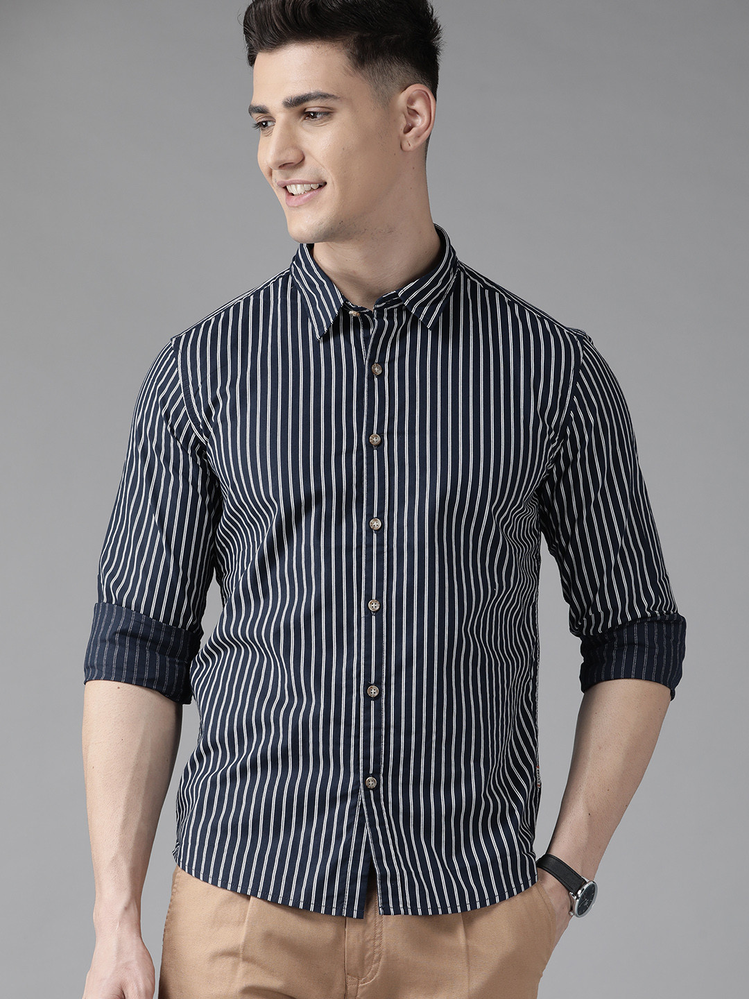 

BEAT LONDON by PEPE JEANS Men Navy Blue & White Pure Cotton Slim Fit Striped Casual Shirt