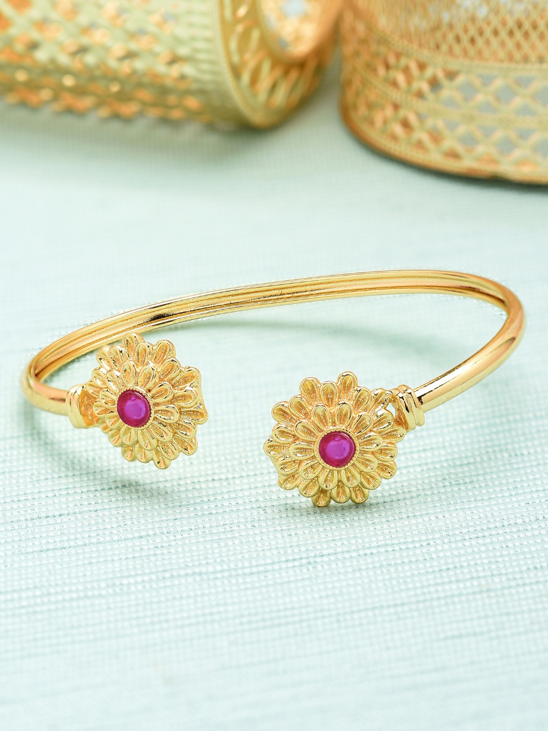 

Zaveri Pearls Gold-Plated & Cubic Zirconia Bracelet