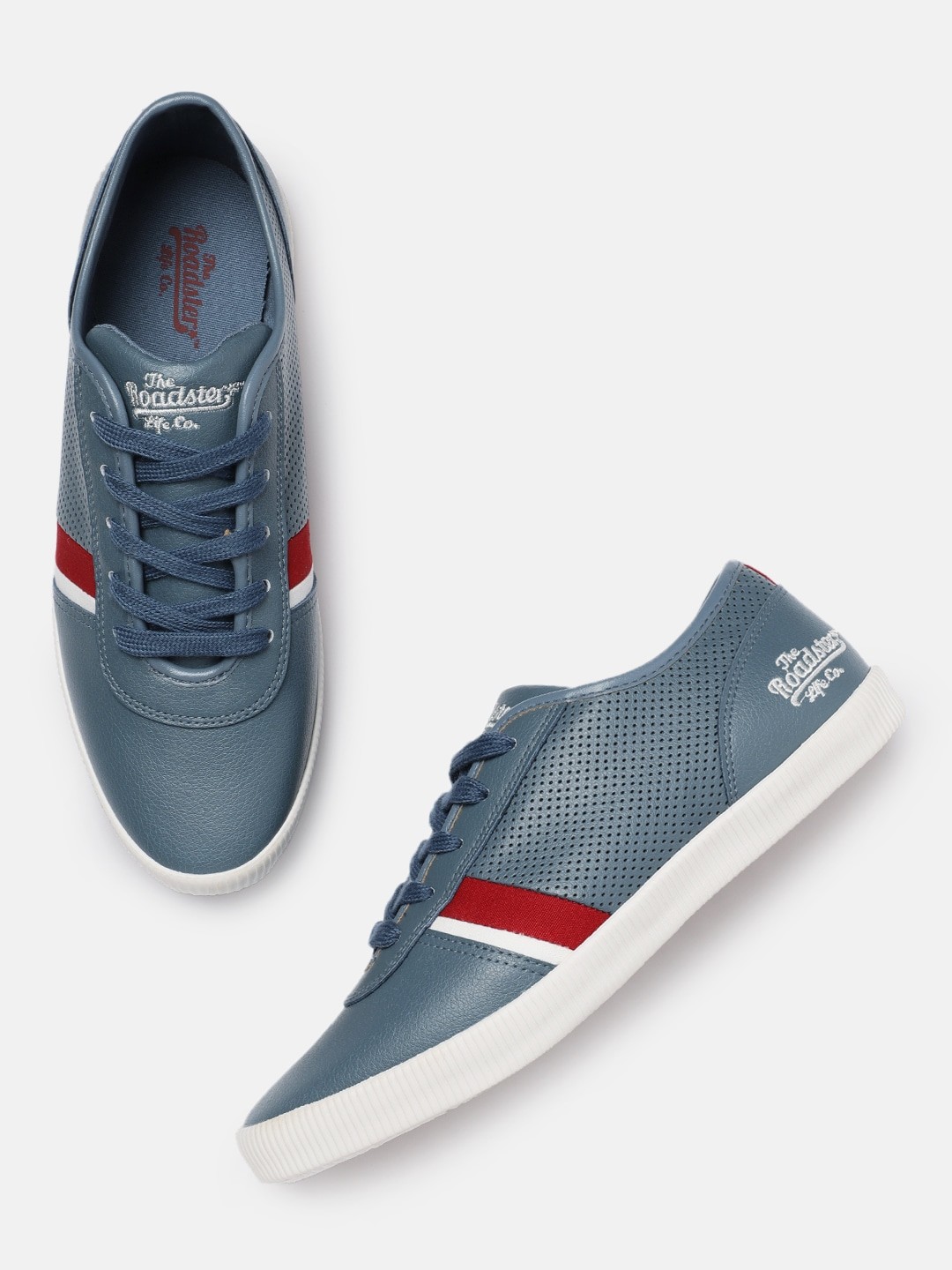 

Roadster Men Blue Solid Sneakers