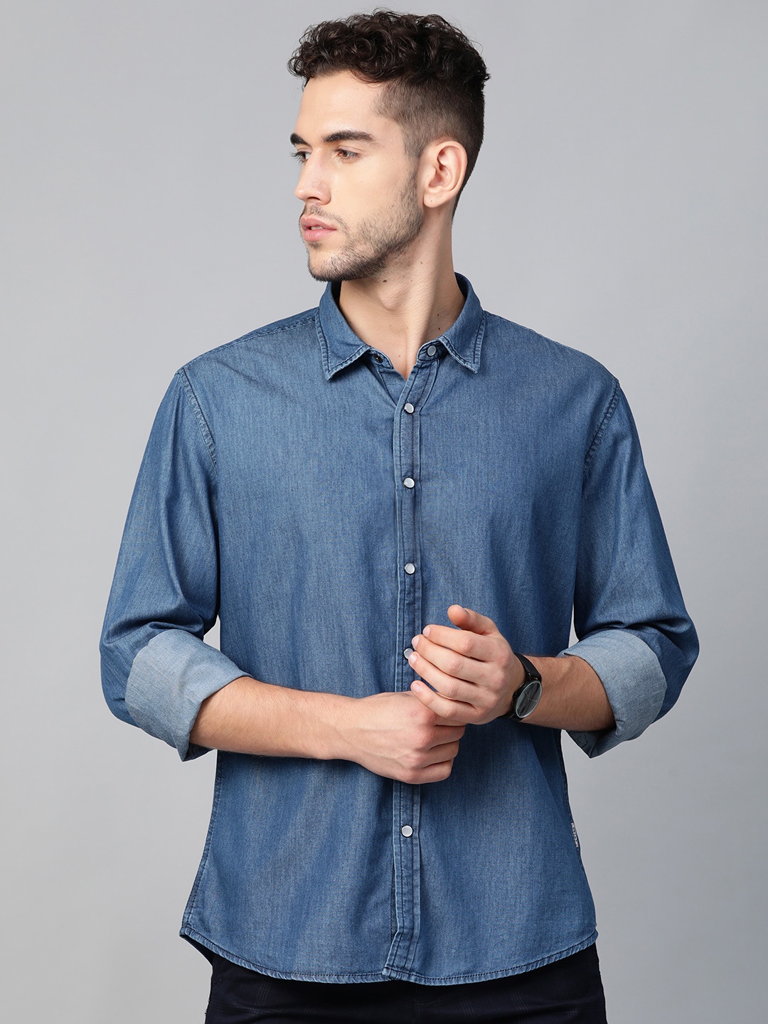 

BEAT LONDON by PEPE JEANS Men Navy Blue Slim Fit Chambray Faded Casual Shirt