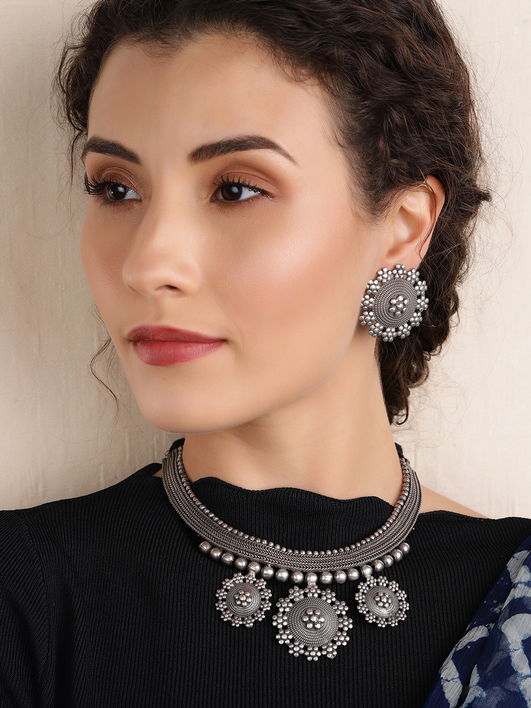 

Rubans Silver-Plated Oxidised Handcrafted Jewellery Set