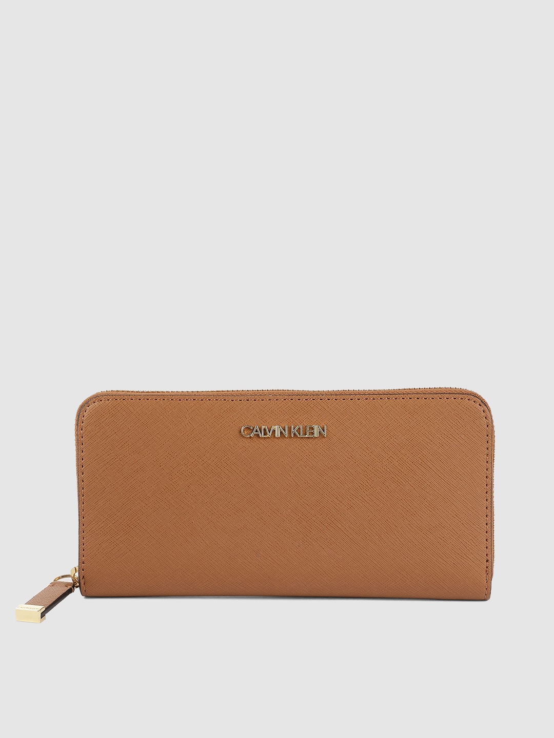 

Calvin Klein Women Tan Brown Textured Zip Around Wallet