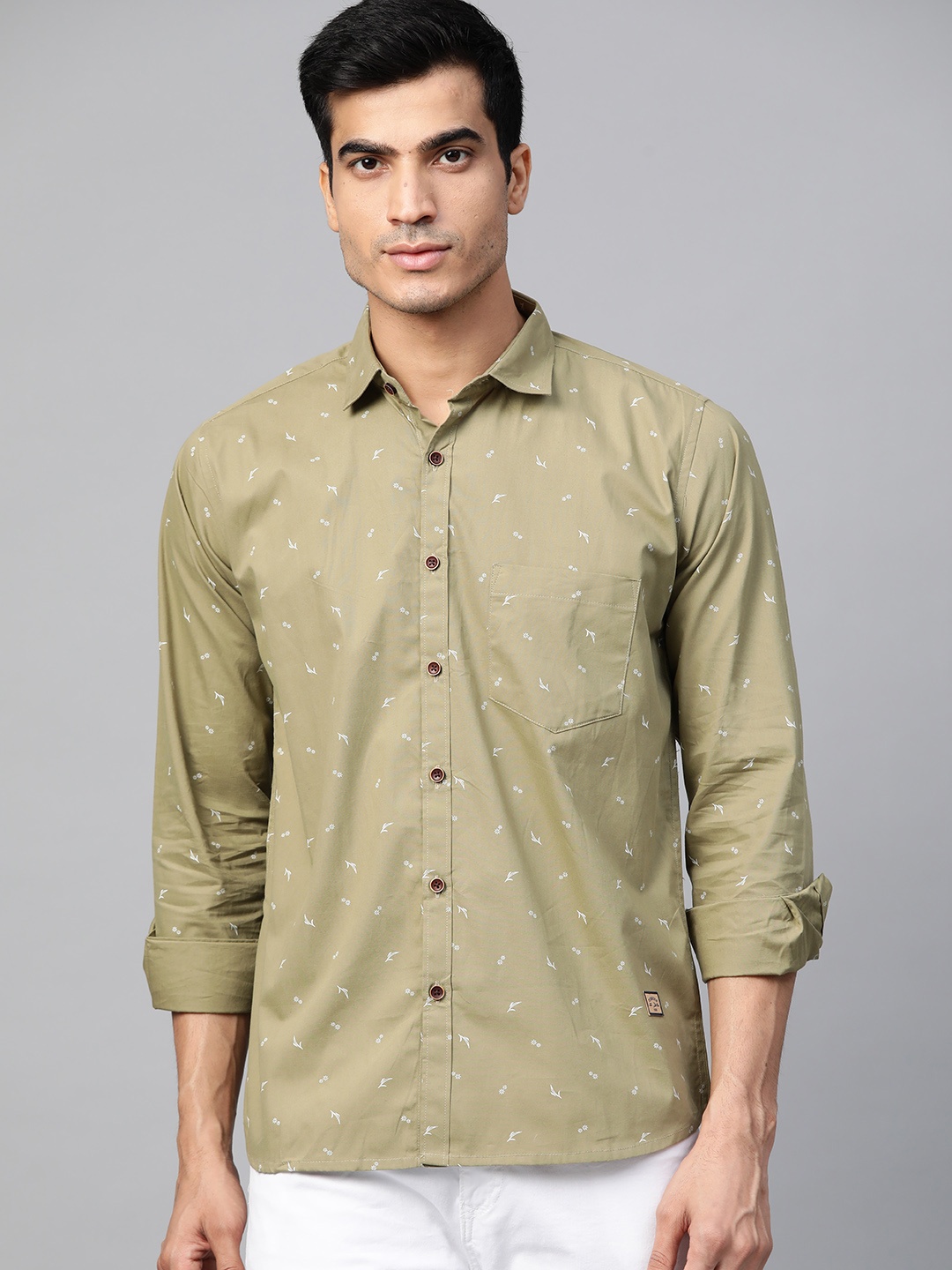

DENNISON Men Olive Green Comfort Slim Fit Ditsy Floral Print Casual Shirt