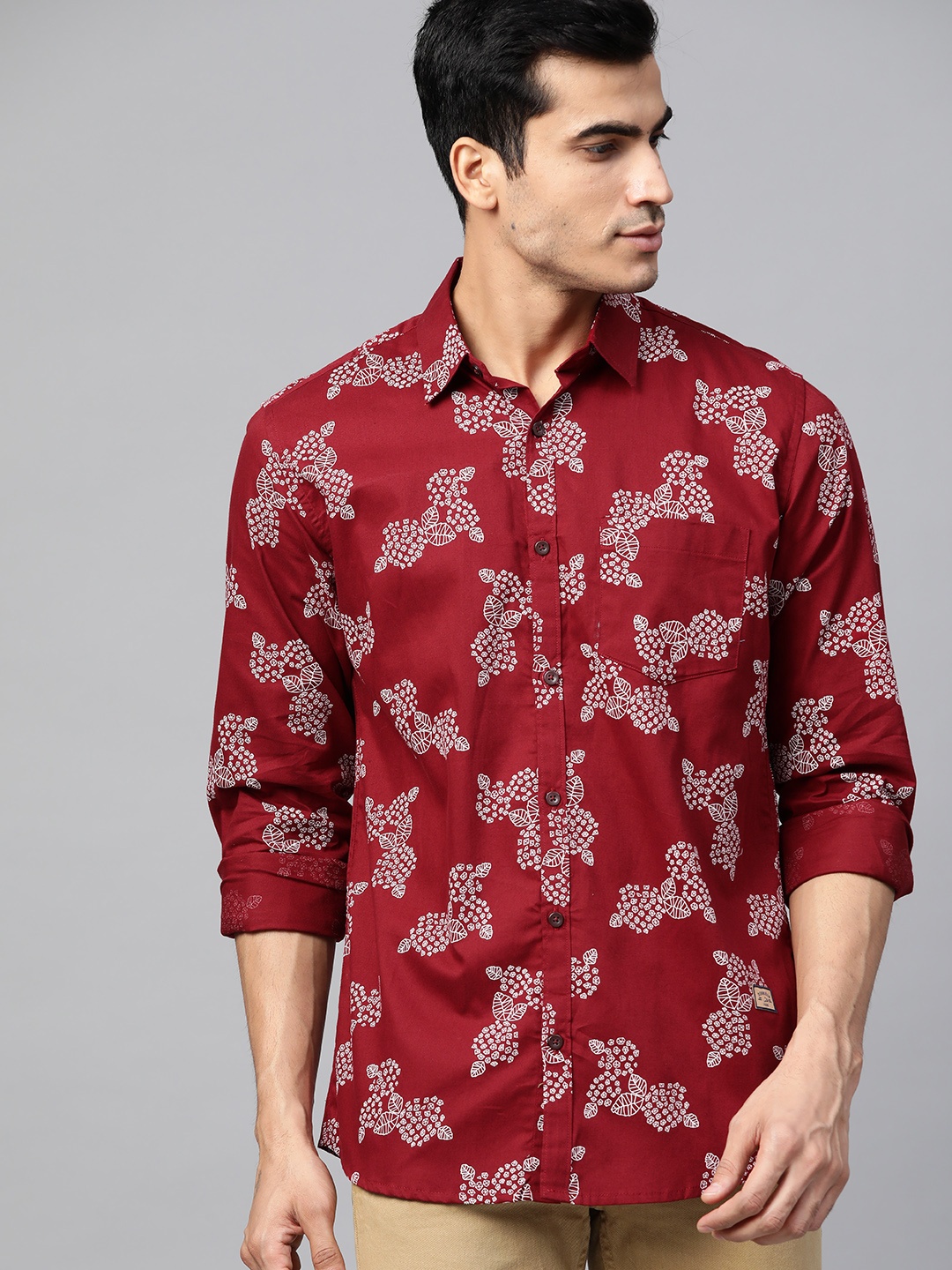 

DENNISON Men Maroon & White Comfort Slim Fit Printed Casual Shirt