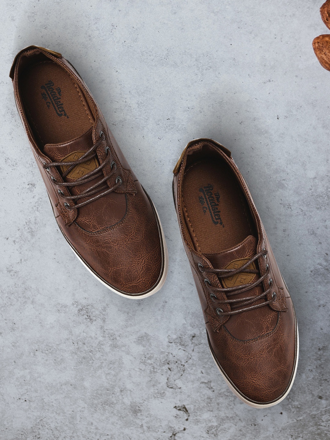 

Roadster Men Brown Sneakers