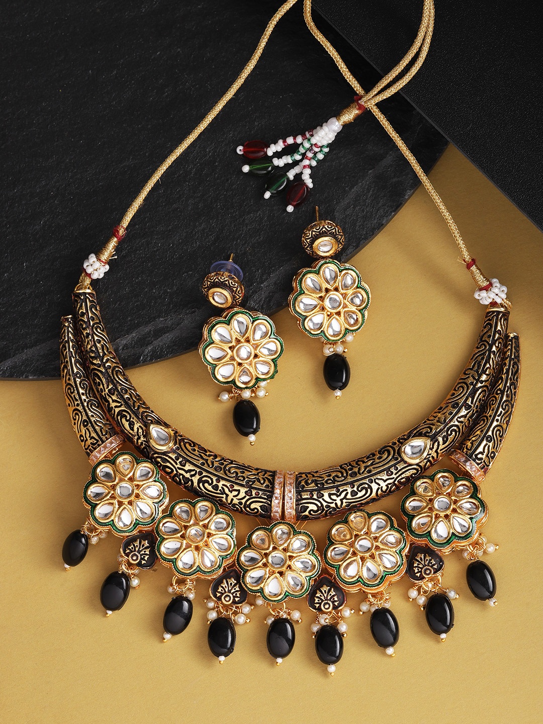 

Priyaasi Black Antique Gold-Plated Kundan-Studded Handcrafted Jewellery Set