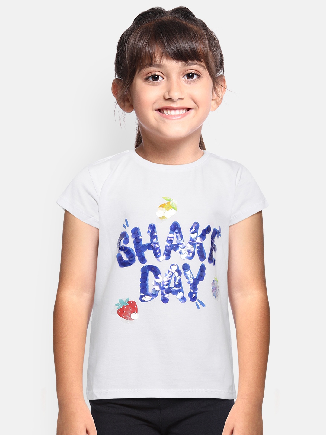 

United Colors of Benetton Girls White Printed Round Neck Pure Cotton T-shirt With Sequinned Detail