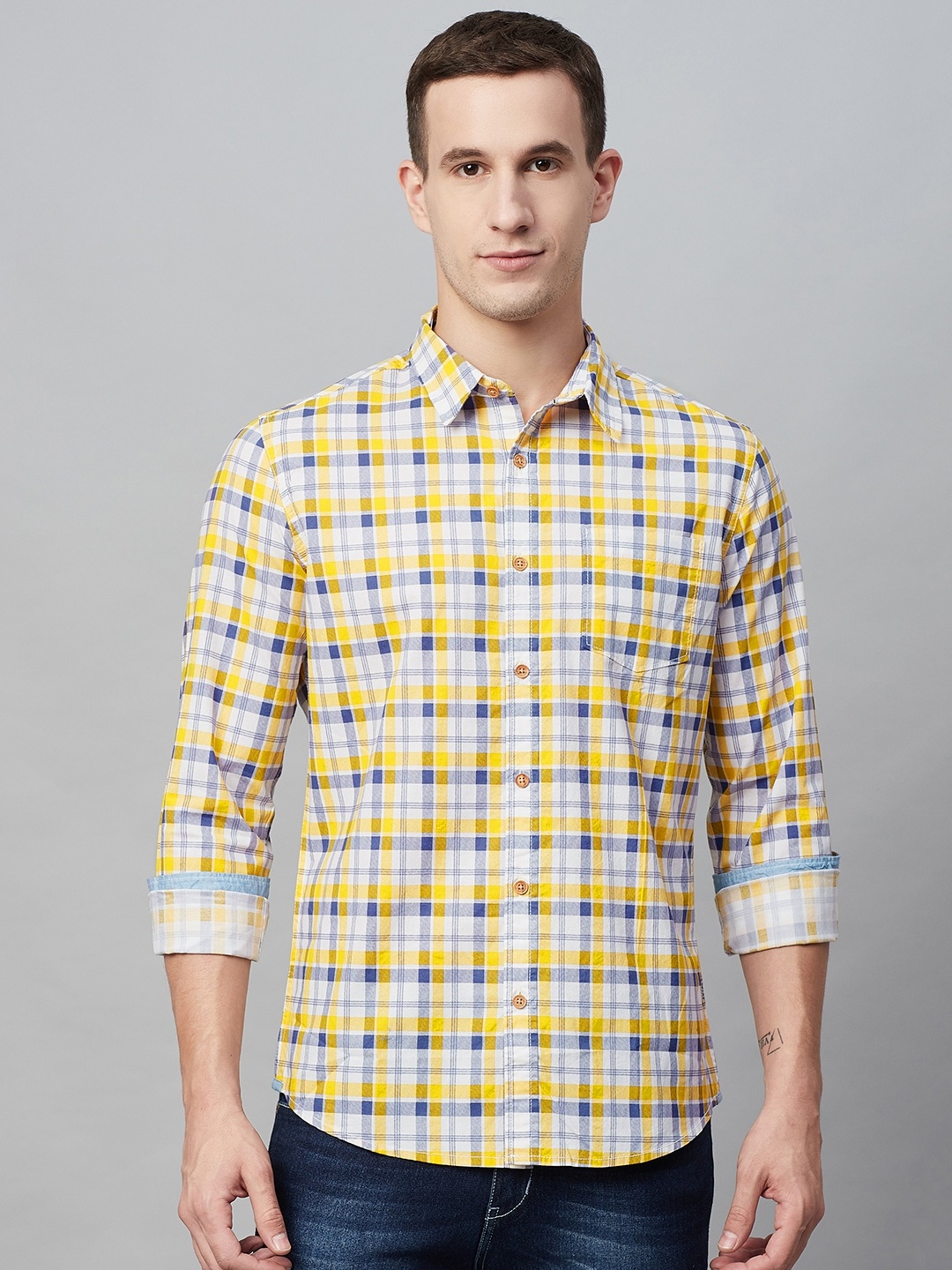 

BEAT LONDON by PEPE JEANS Men Yellow & White Slim Fit Checked Casual Shirt