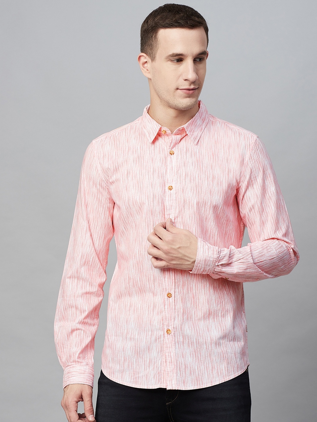

BEAT LONDON by PEPE JEANS Men Off-White & Red Slim Fit Striped Casual Shirt