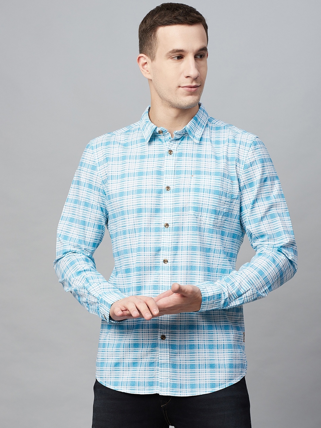 

BEAT LONDON by PEPE JEANS Men Blue & White Slim Fit Checked Casual Shirt