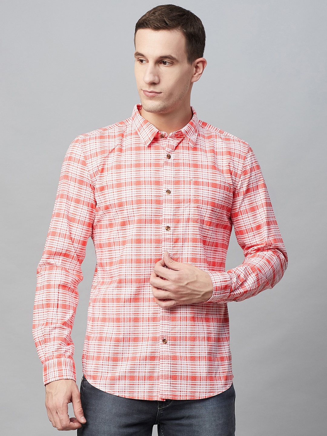 

BEAT LONDON by PEPE JEANS Men Coral Red & White Slim Fit Checked Casual Shirt