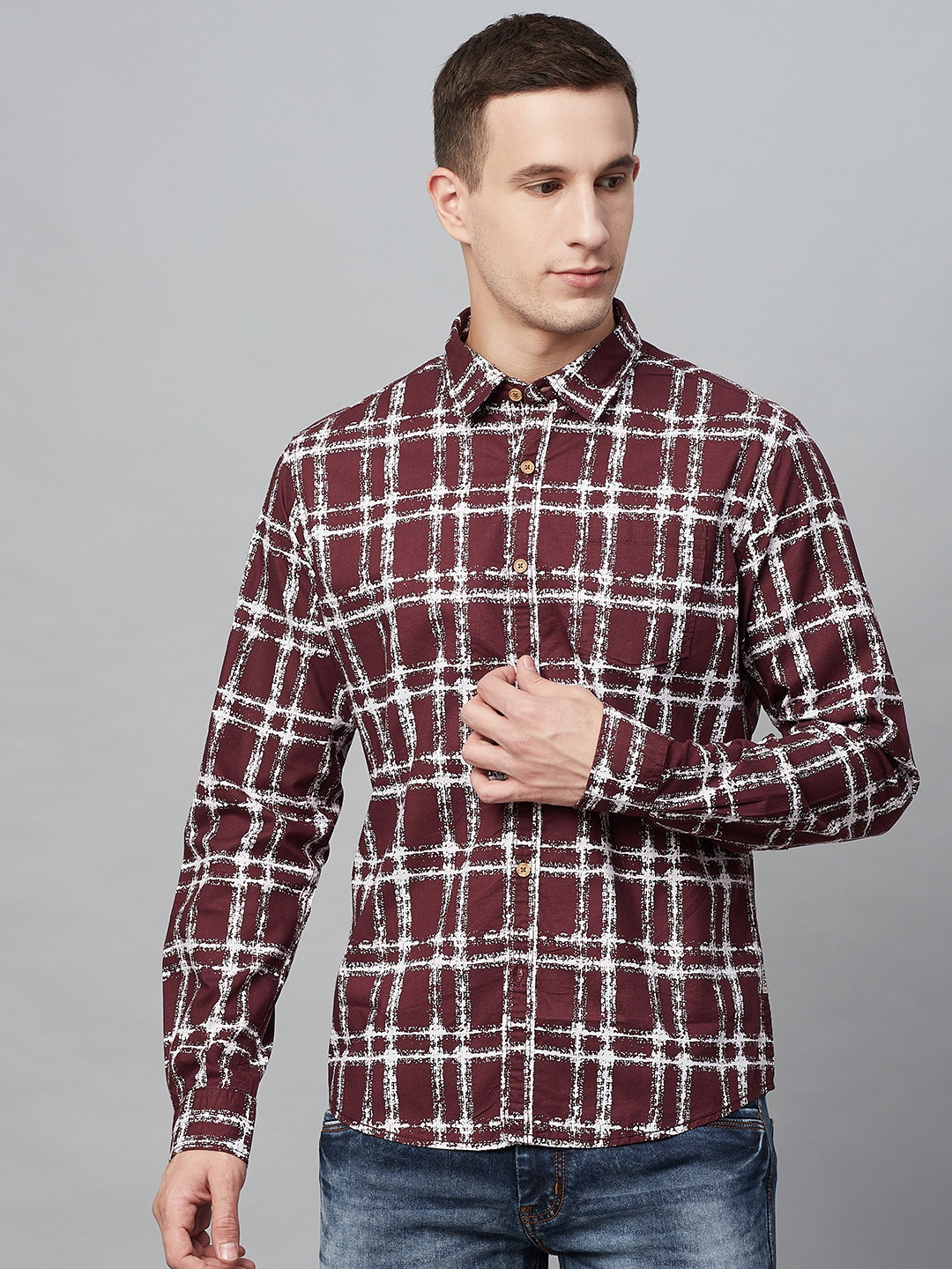

BEAT LONDON by PEPE JEANS Men Maroon & Off-White Slim Fit Checked Casual Shirt