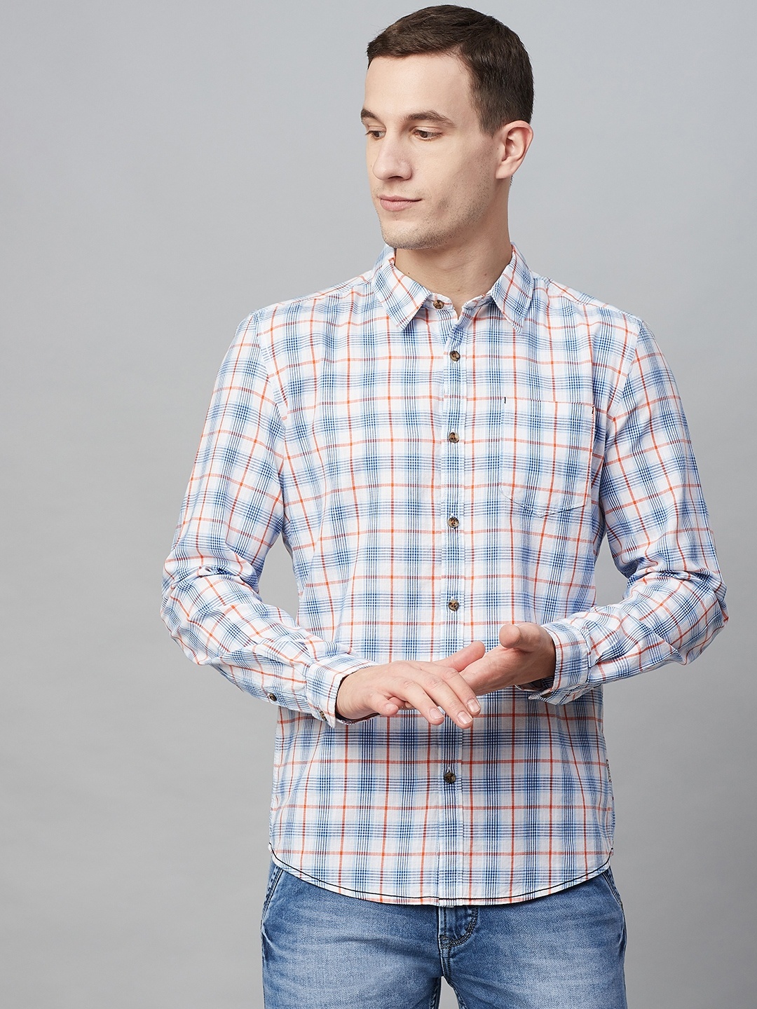 

BEAT LONDON by PEPE JEANS Men White & Blue Slim Fit Checked Casual Shirt