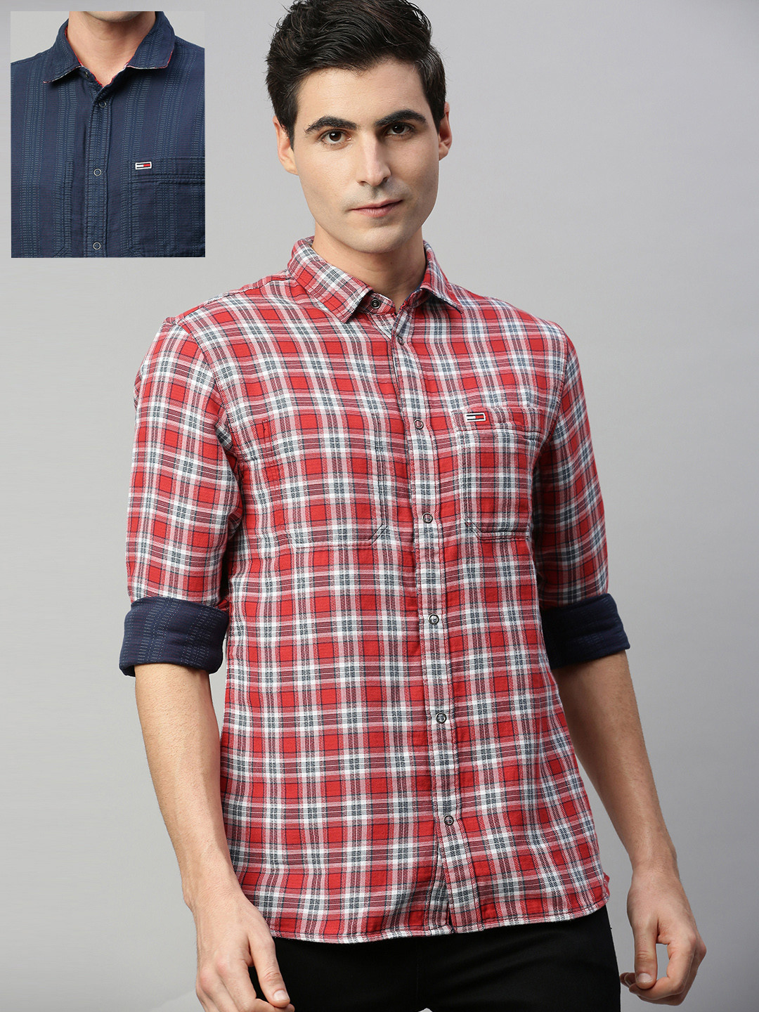 

Tommy Hilfiger Men Red & Navy Blue Regular Fit Checked Casual Reversible Shirt