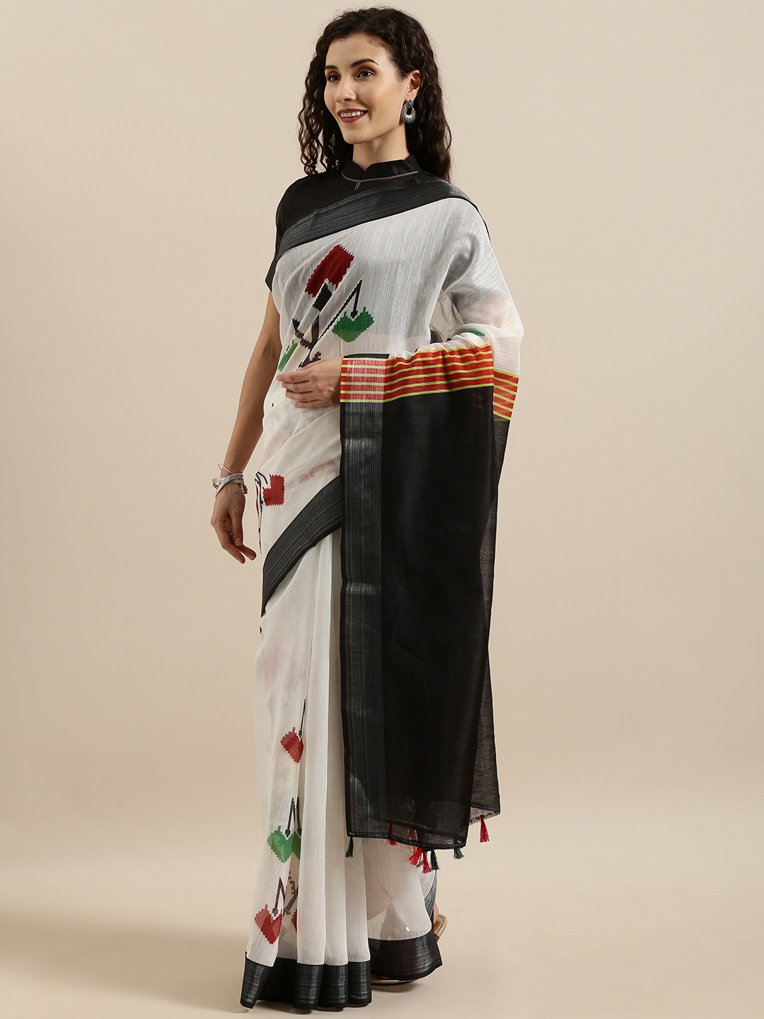 

SHAVYA White & Black Linen Blend Printed Saree