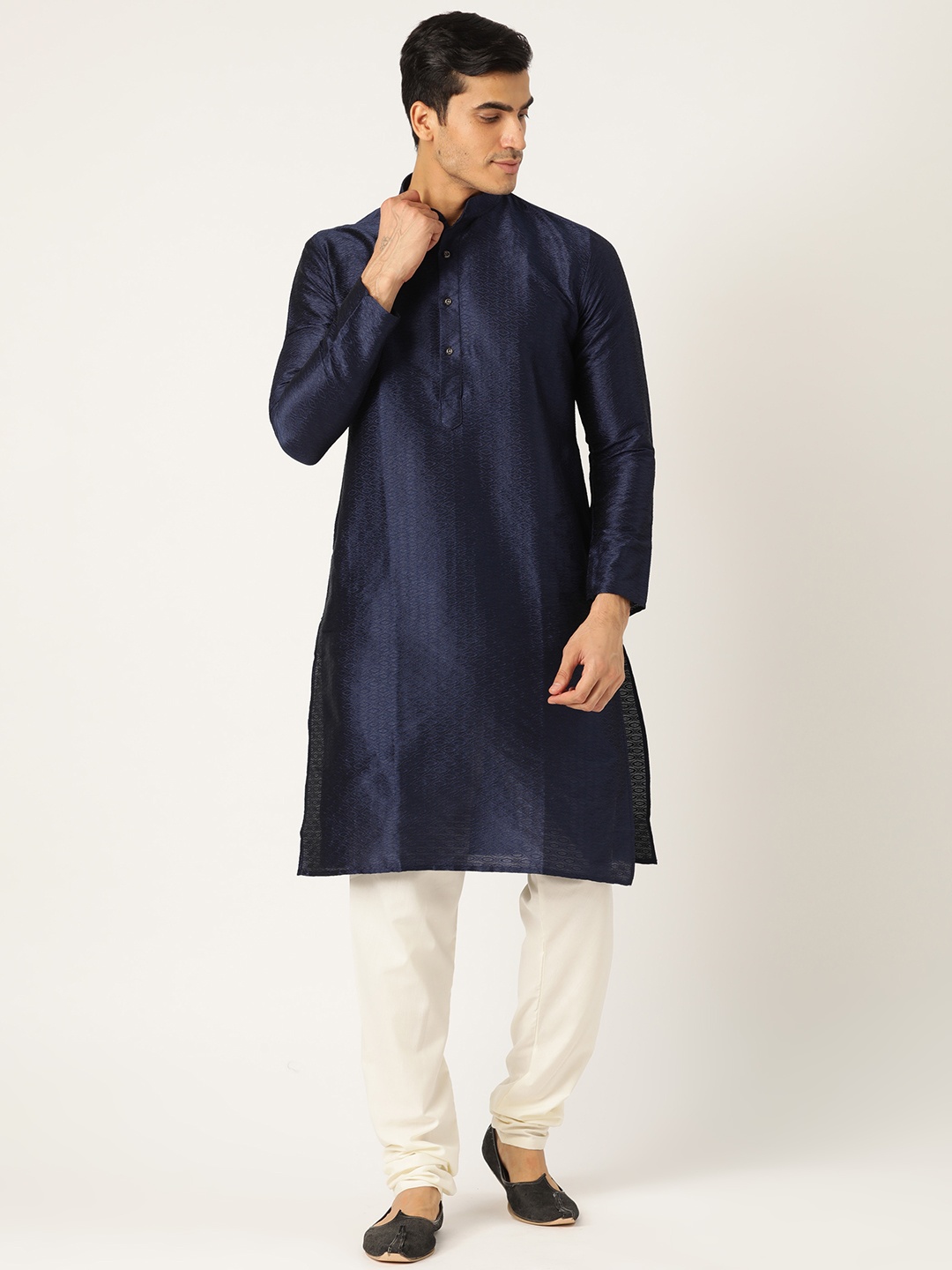 

SOJANYA Men Navy Blue & Off-White Woven Design Kurta with Churidar