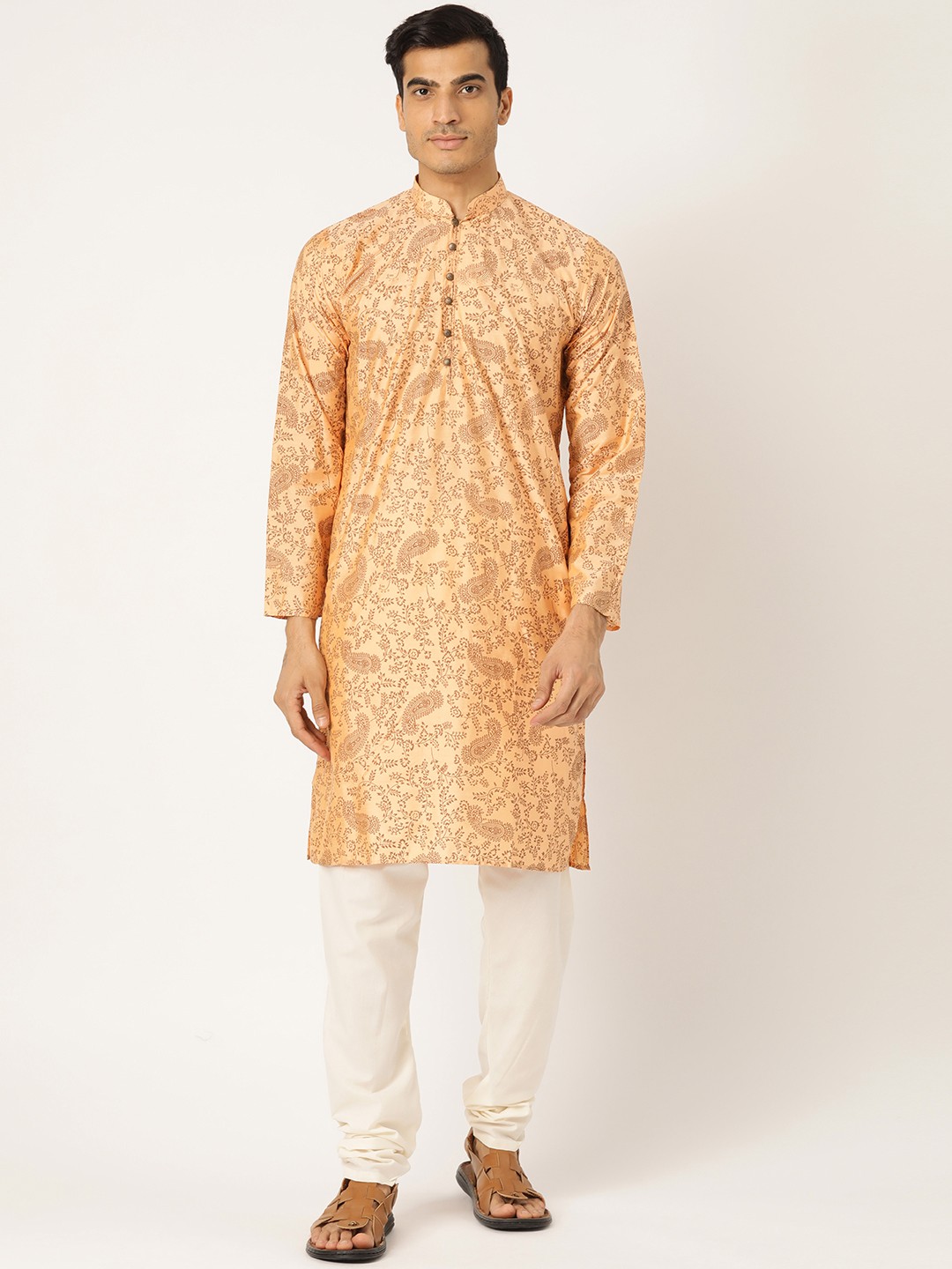 

SOJANYA Men Peach-Coloured & Off-White Paisley Print Kurta with Churidar