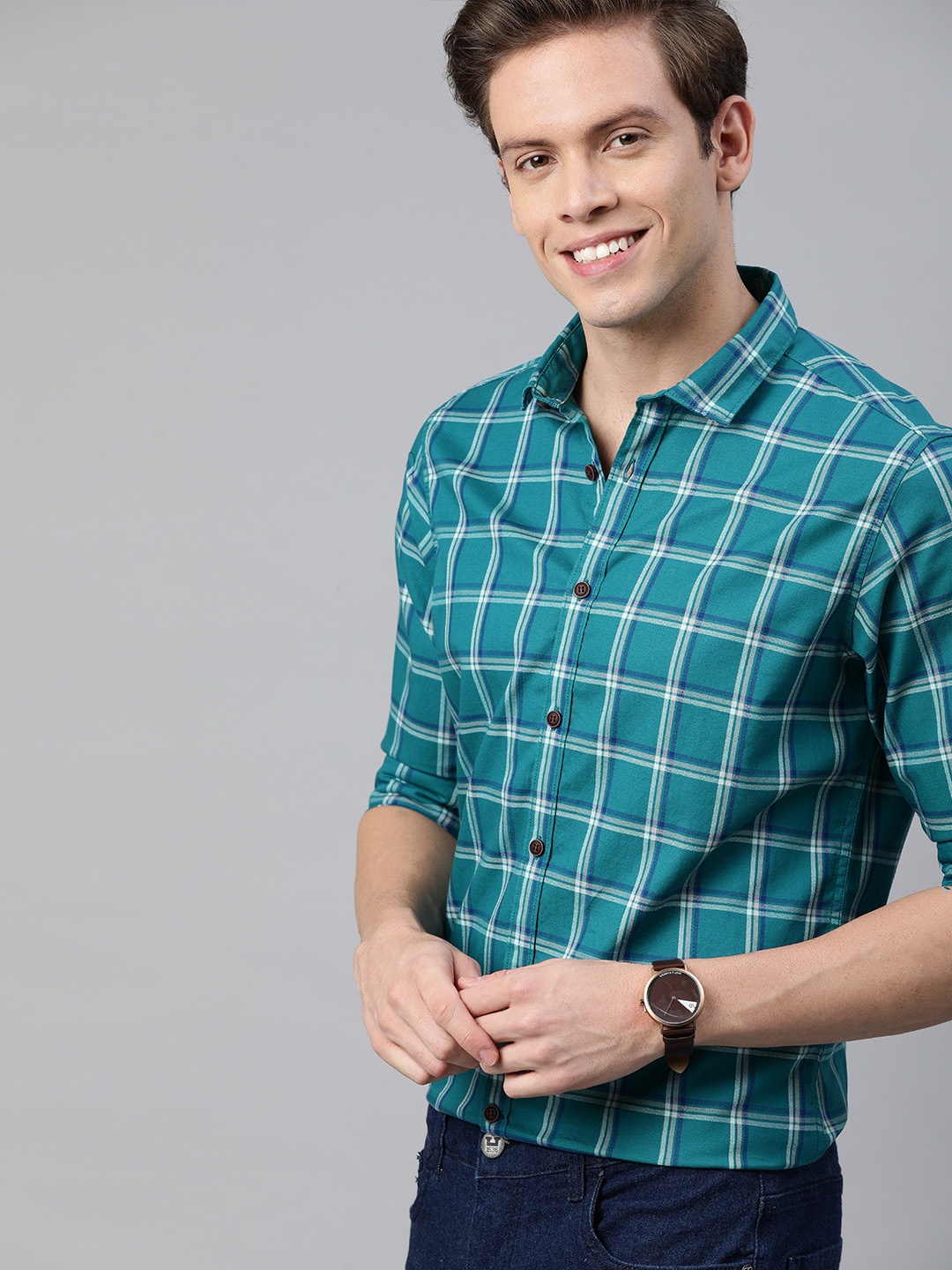 

Mast & Harbour Men Blue & White Regular Fit Checked Smart Casual Shirt