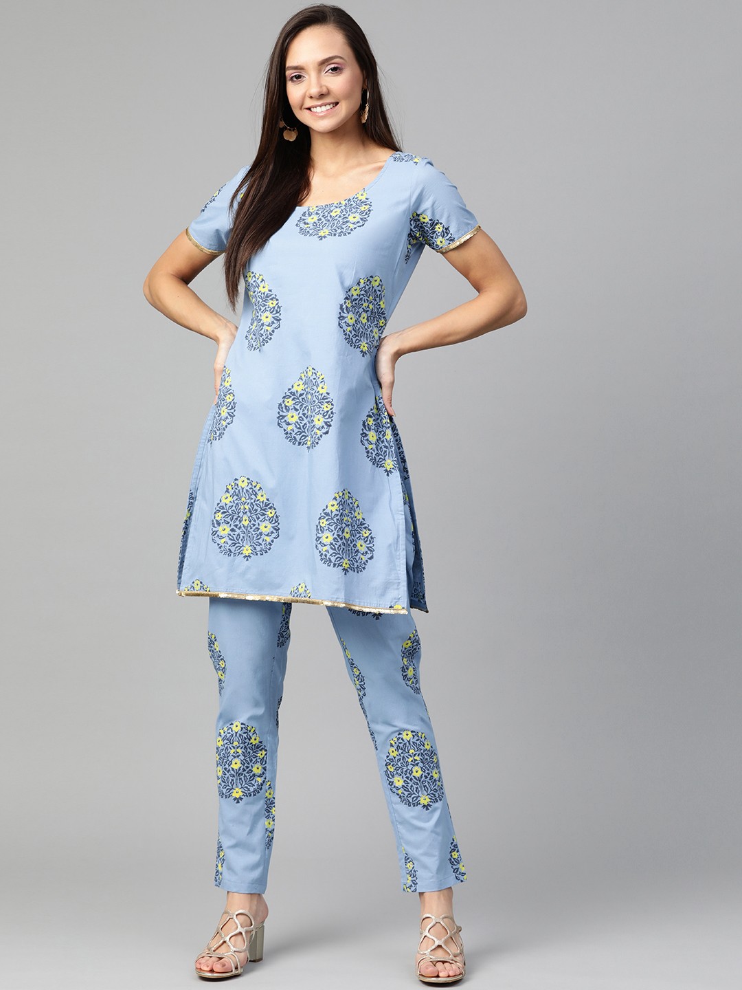 

HERE&NOW Women Blue & Yellow Floral Printed Kurta with Trousers