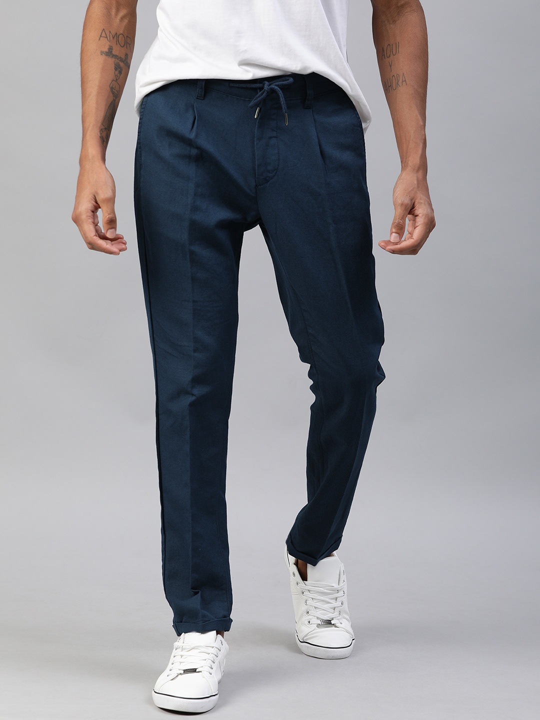 

Mast & Harbour Men Navy Blue Regular Fit Solid Chinos